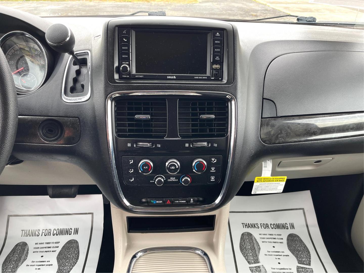 2015 Redline 2 Coat Pearl Dodge Grand Caravan (2C4RDGCG2FR) with an 3.6L V6 DOHC 24V engine, 6-Speed Automatic transmission, located at 401 Woodman Dr, Riverside, OH, 45431, (937) 908-9800, 39.760899, -84.123421 - Photo#12