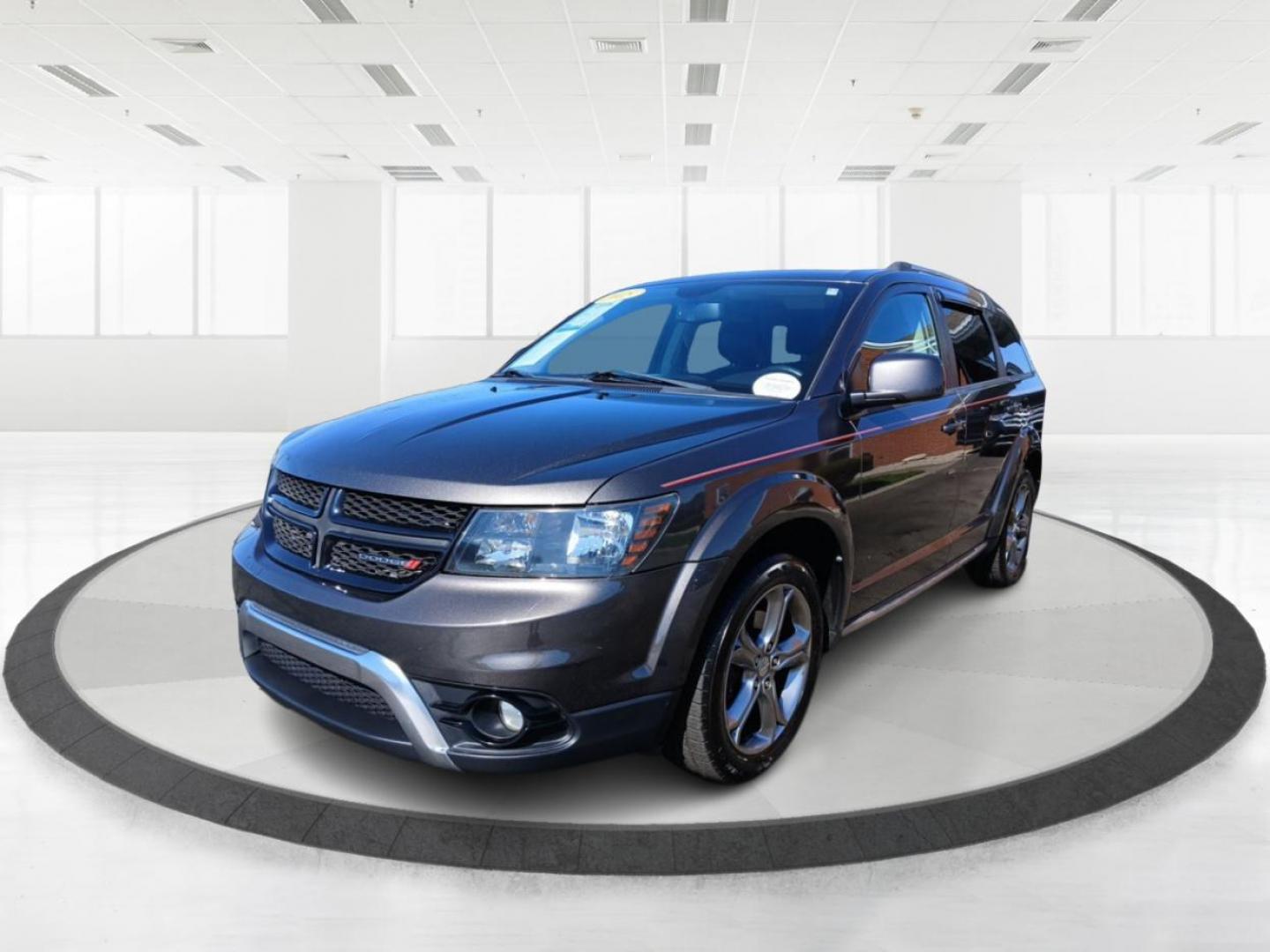 2015 Granite Crystal Met CC Dodge Journey Crossroad AWD (3C4PDDGG7FT) with an 3.6L V6 DOHC 24V engine, 6-Speed Automatic transmission, located at 4508 South Dixie Dr, Moraine, OH, 45439, (937) 908-9800, 39.689976, -84.218452 - Photo#7