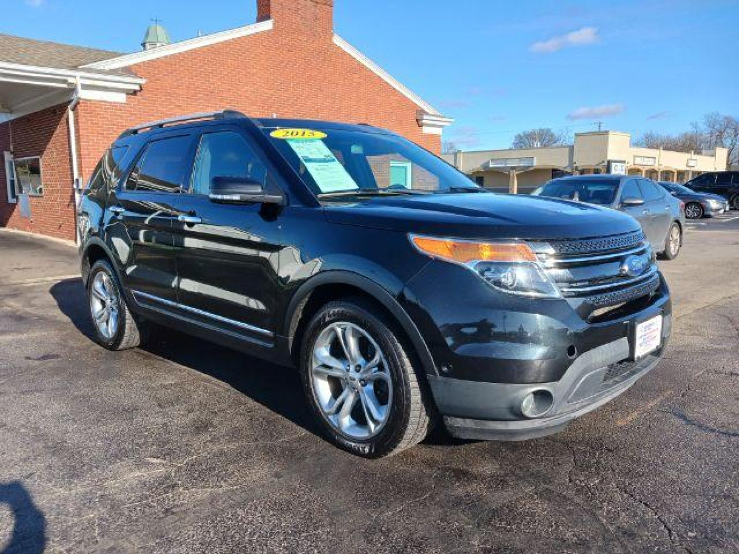 2015 Tuxedo Black Metallic Ford Explorer Limited 4WD (1FM5K8F84FG) with an 3.5L V6 DOHC 24V engine, 6-Speed Automatic transmission, located at 4508 South Dixie Dr, Moraine, OH, 45439, (937) 908-9800, 39.689976, -84.218452 - Photo#0