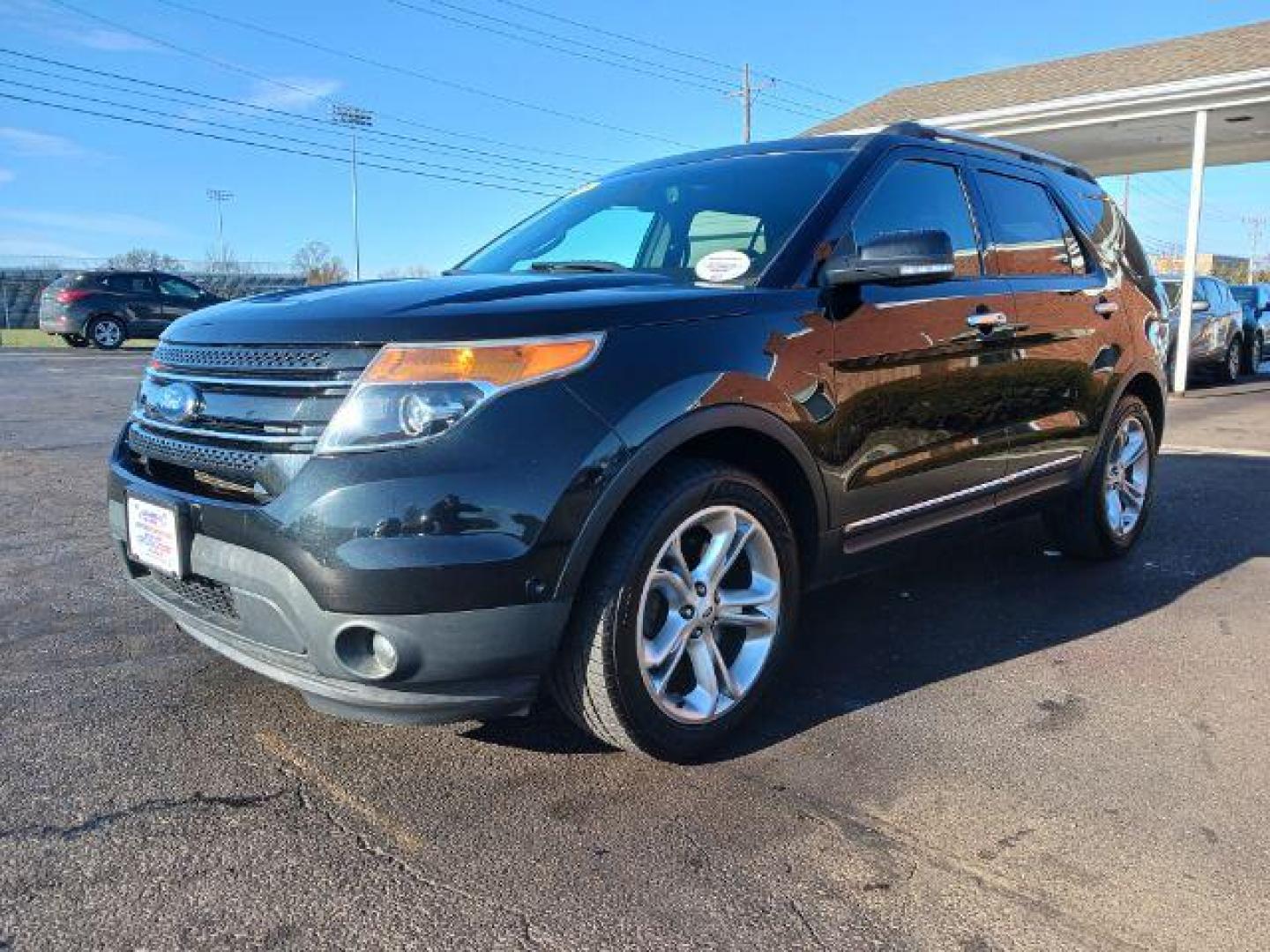 2015 Tuxedo Black Metallic Ford Explorer Limited 4WD (1FM5K8F84FG) with an 3.5L V6 DOHC 24V engine, 6-Speed Automatic transmission, located at 4508 South Dixie Dr, Moraine, OH, 45439, (937) 908-9800, 39.689976, -84.218452 - Photo#2