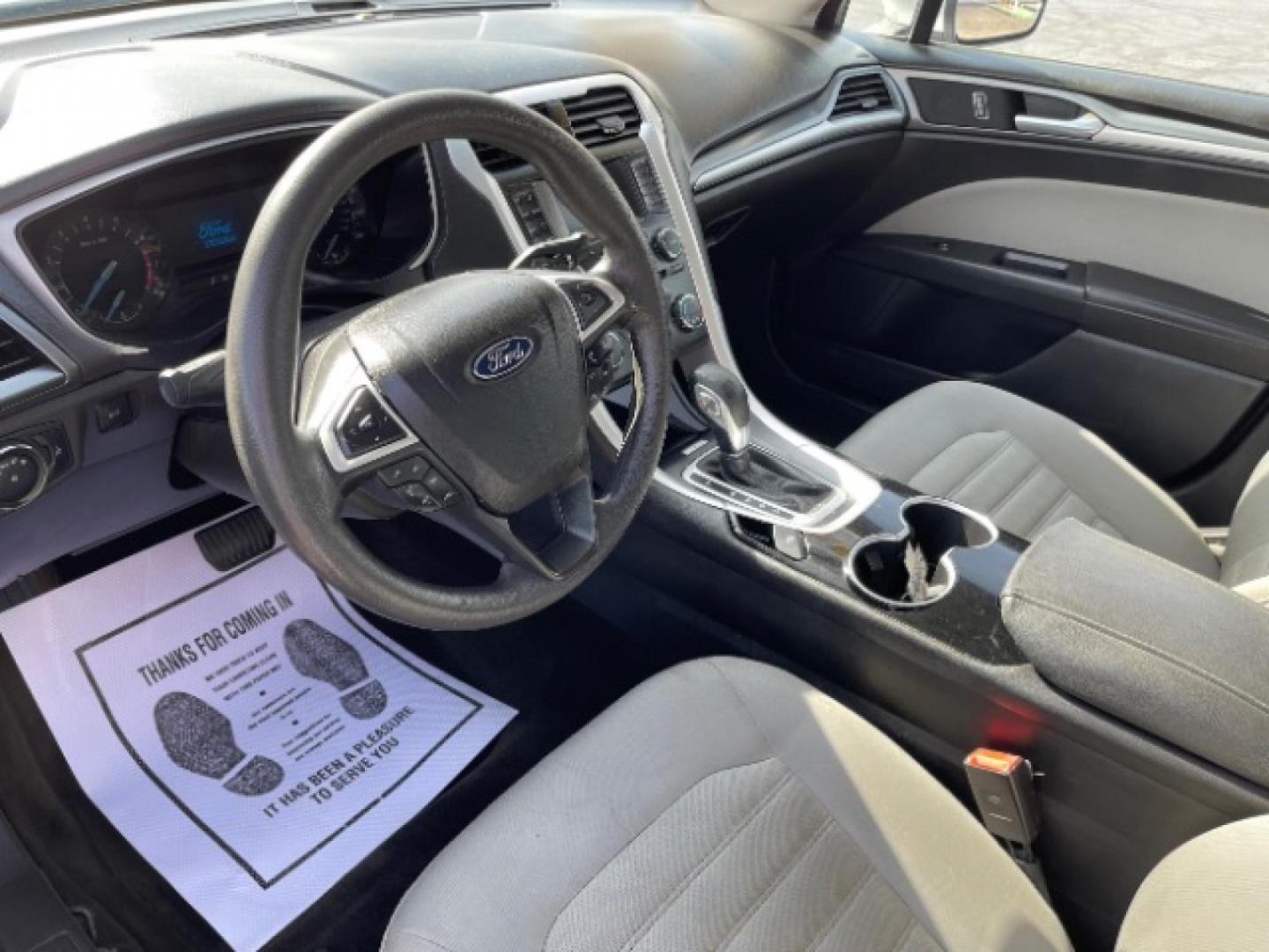 2015 Ingot Silver Ford Fusion S (3FA6P0G74FR) with an 2.5L L4 DOHC 16V engine, 6-Speed Automatic transmission, located at 1230 East Main St, Xenia, OH, 45385, (937) 908-9800, 39.688026, -83.910172 - Photo#13