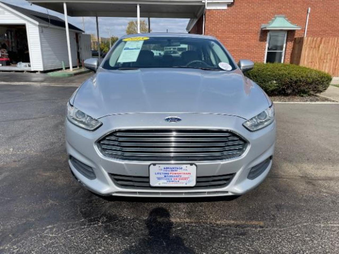 2015 Ingot Silver Ford Fusion S (3FA6P0G74FR) with an 2.5L L4 DOHC 16V engine, 6-Speed Automatic transmission, located at 1230 East Main St, Xenia, OH, 45385, (937) 908-9800, 39.688026, -83.910172 - Photo#9