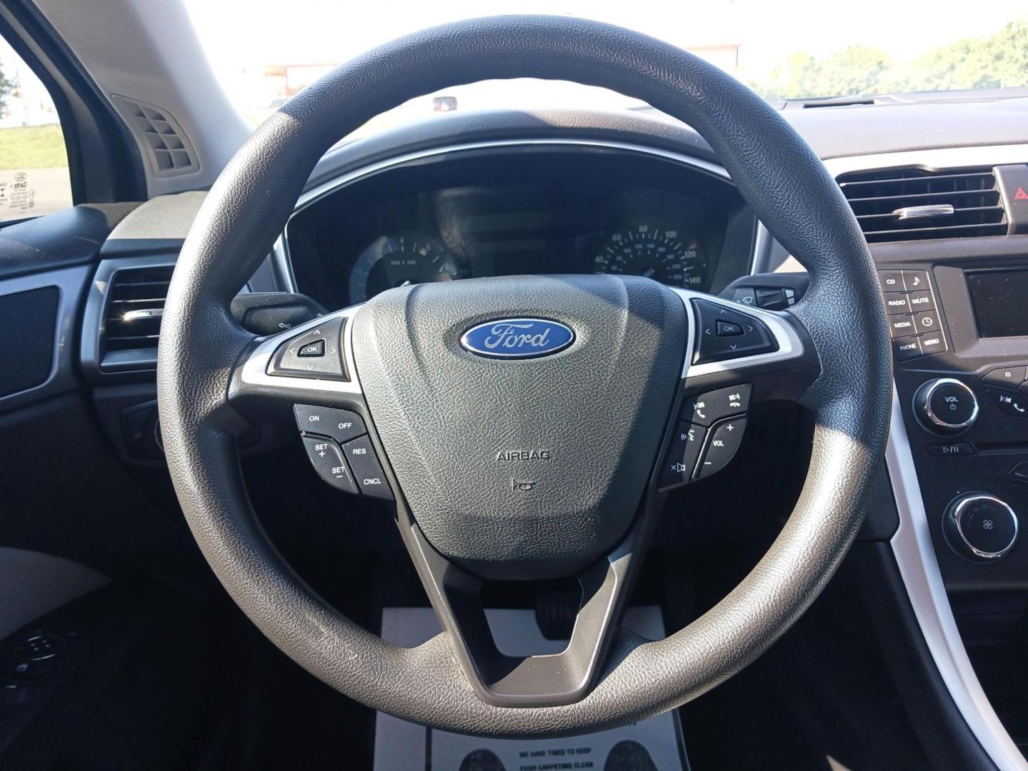 2015 Magnetic Ford Fusion (3FA6P0G78FR) with an 2.5L L4 DOHC 16V engine, 6-Speed Automatic transmission, located at 880 E. National Road, Vandalia, OH, 45377, (937) 908-9800, 39.891918, -84.183594 - Photo#15