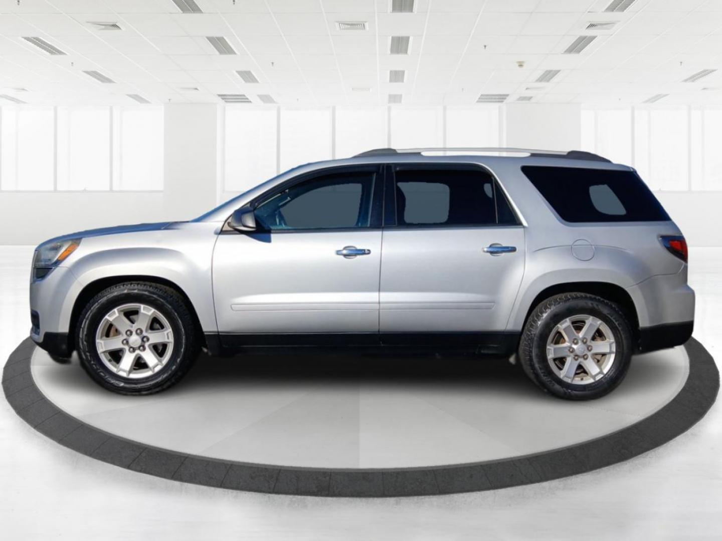 2015 Quicksilver Metallic GMC Acadia SLE-2 AWD (1GKKVPKD4FJ) with an 3.6L V6 DOHC 24V engine, 6-Speed Automatic transmission, located at 4508 South Dixie Dr, Moraine, OH, 45439, (937) 908-9800, 39.689976, -84.218452 - Photo#5