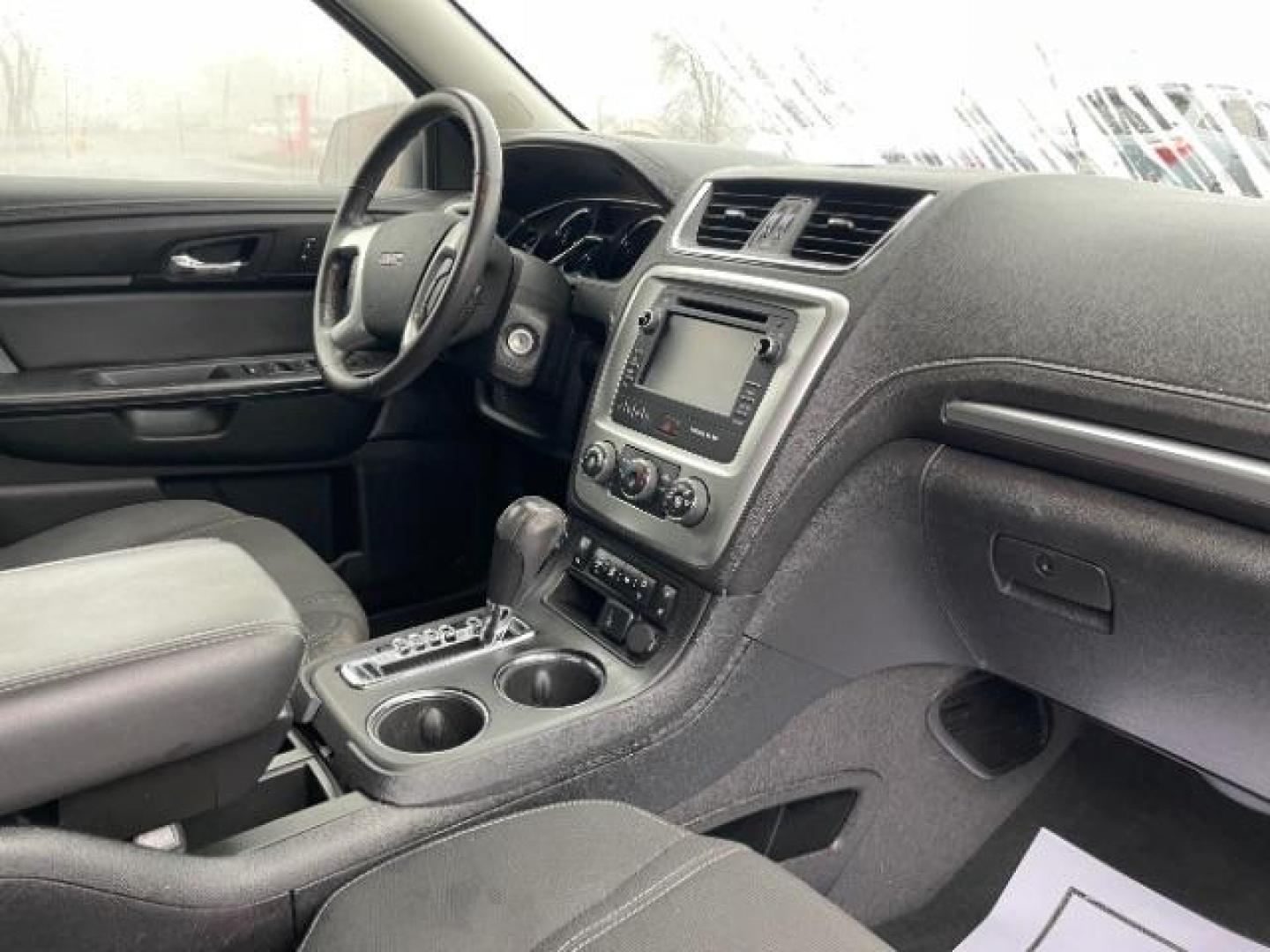 2015 Carbon Black Metallic GMC Acadia SLE-2 FWD (1GKKRPKD3FJ) with an 3.6L V6 DOHC 24V engine, 6-Speed Automatic transmission, located at 1099 N County Rd 25A , Troy, OH, 45373, (937) 908-9800, 40.057079, -84.212883 - Photo#8