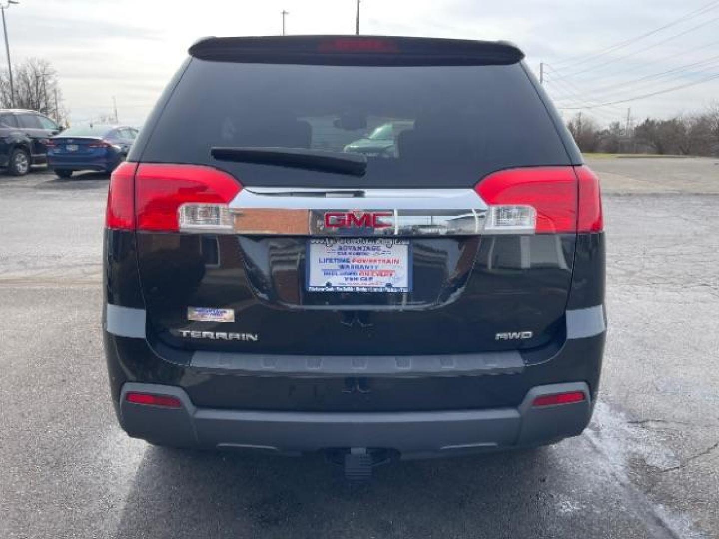 2015 Carbon Black Metallic GMC Terrain SLE1 AWD (2GKFLVEK4F6) with an 2.4L L4 DOHC 16V engine, 6-Speed Automatic transmission, located at 1184 Kauffman Ave, Fairborn, OH, 45324, (937) 908-9800, 39.807072, -84.030914 - Photo#5