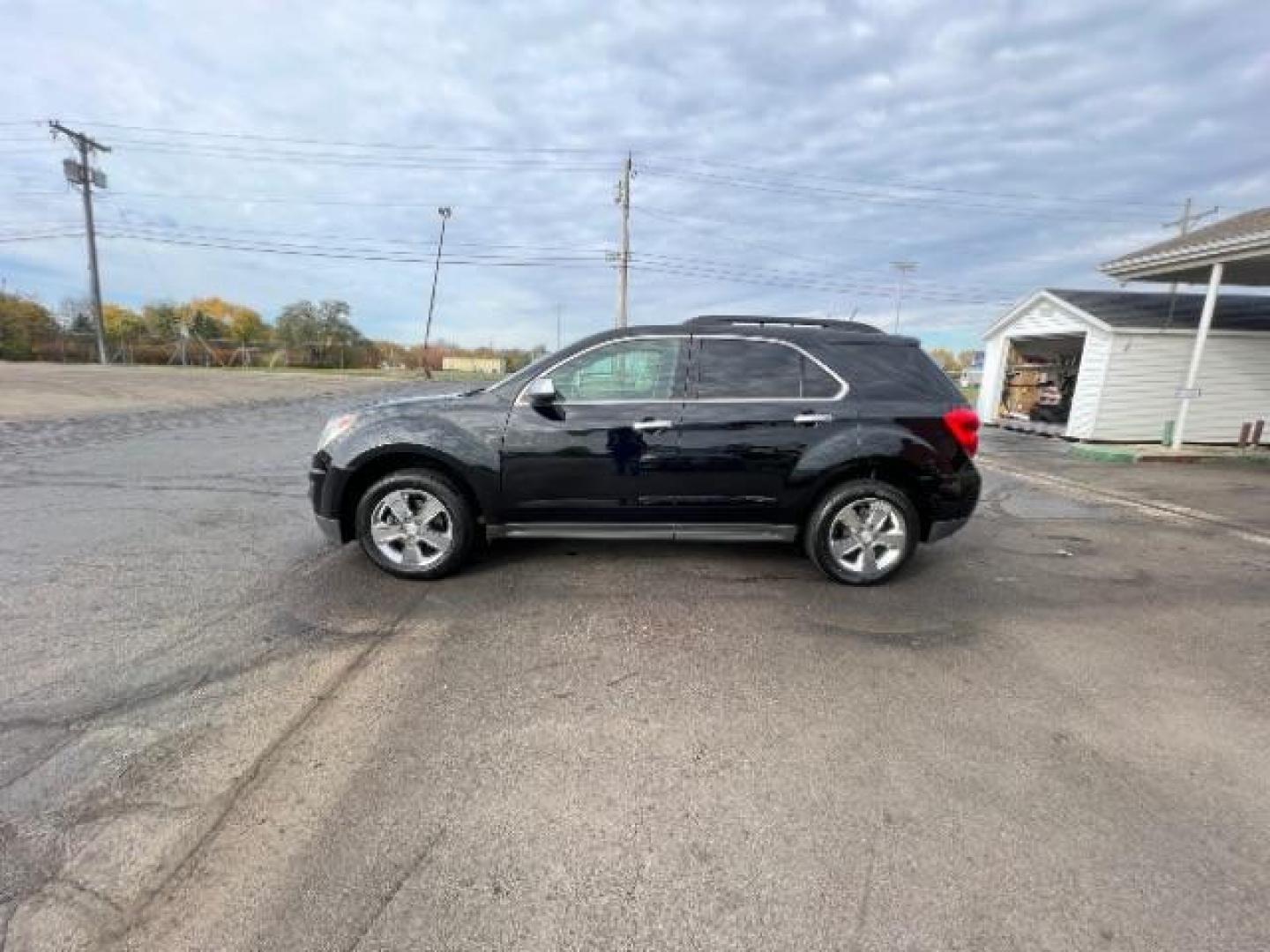 2015 Phantom Black Hyundai Sonata Sport (5NPE34AF2FH) with an 2.4L L4 DOHC 16V engine, 6-Speed Automatic transmission, located at 1184 Kauffman Ave, Fairborn, OH, 45324, (937) 908-9800, 39.807072, -84.030914 - Photo#2