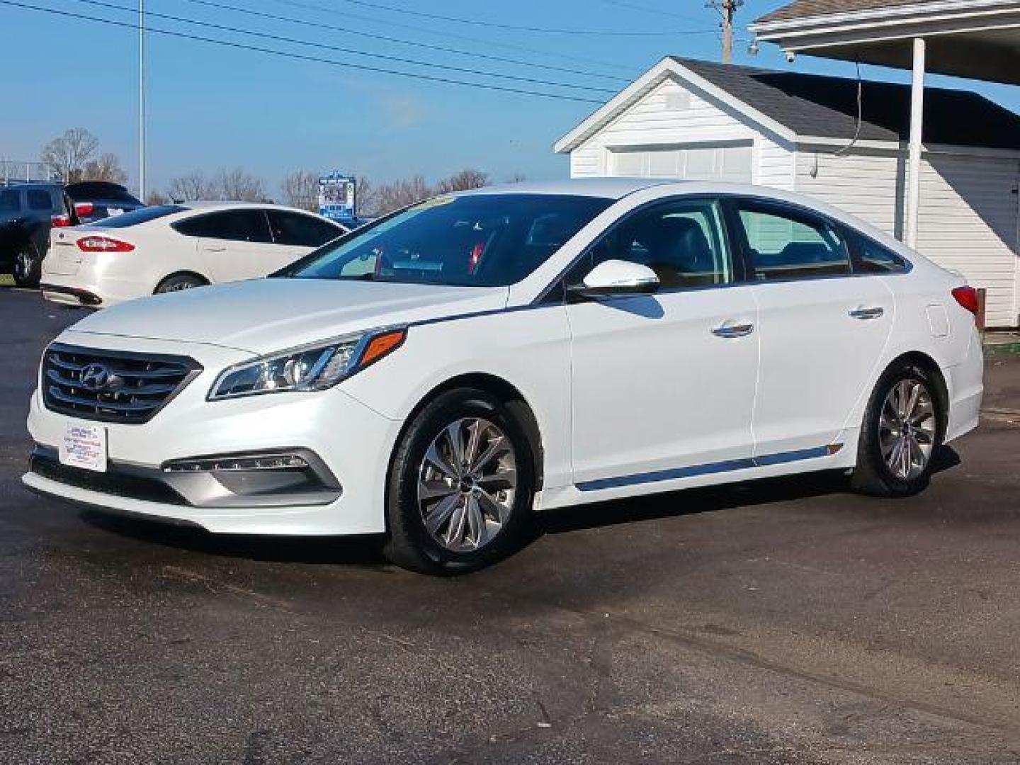 2015 Quartz White Pearl Hyundai Sonata Sport (5NPE34AF4FH) with an 2.4L L4 DOHC 16V engine, 6-Speed Automatic transmission, located at 1951 S Dayton Lakeview Rd., New Carlisle, OH, 45344, (937) 908-9800, 39.890999, -84.050255 - Photo#2