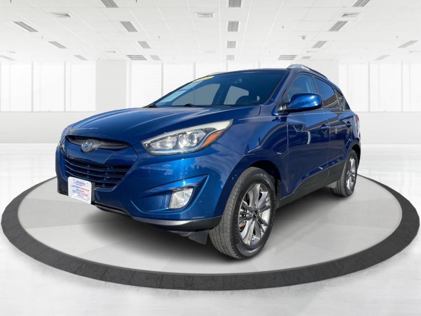 2015 Hyundai Tucson GLS AWD (KM8JUCAG7FU) with an 2.4L L4 DOHC 16V engine, 6-Speed Automatic transmission, located at 4508 South Dixie Dr, Moraine, OH, 45439, (937) 908-9800, 39.689976, -84.218452 - 2015 Hyundai Tucson GLS AWD - Photo#7