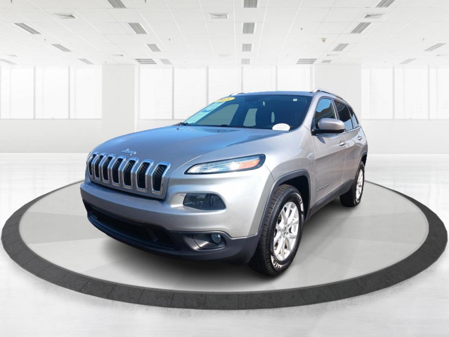 2015 Billet Silver Metallic CC Jeep Cherokee (1C4PJMCB6FW) with an 2.4L L4 DOHC 16V engine, 9-Speed Automatic transmission, located at 4508 South Dixie Dr, Moraine, OH, 45439, (937) 908-9800, 39.689976, -84.218452 - Photo#7