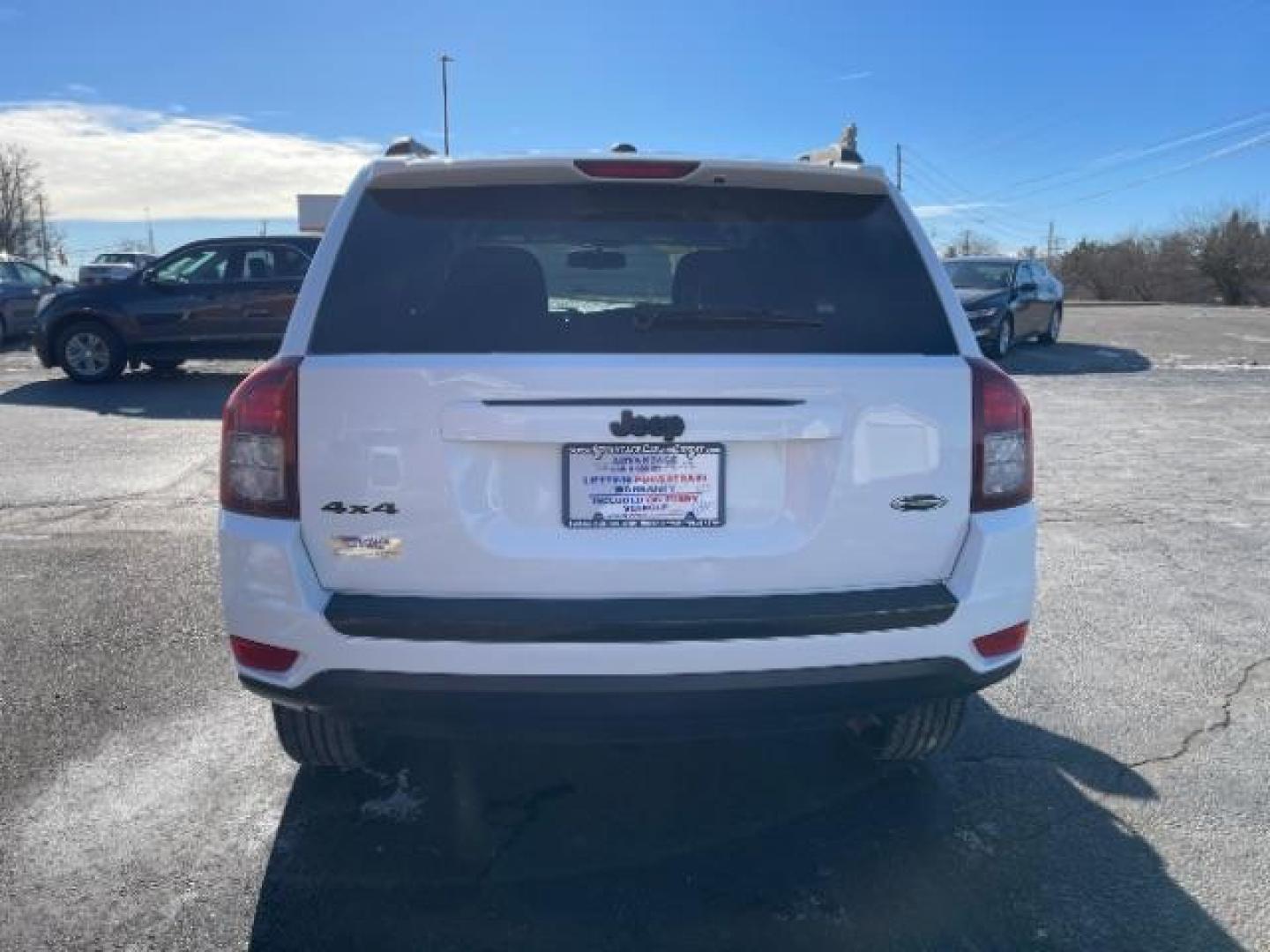 2015 Bright White Clear Coat Jeep Compass Sport 4WD (1C4NJDBB4FD) with an 2.4L L4 DOHC 16V engine, located at 1184 Kauffman Ave, Fairborn, OH, 45324, (937) 908-9800, 39.807072, -84.030914 - Photo#4