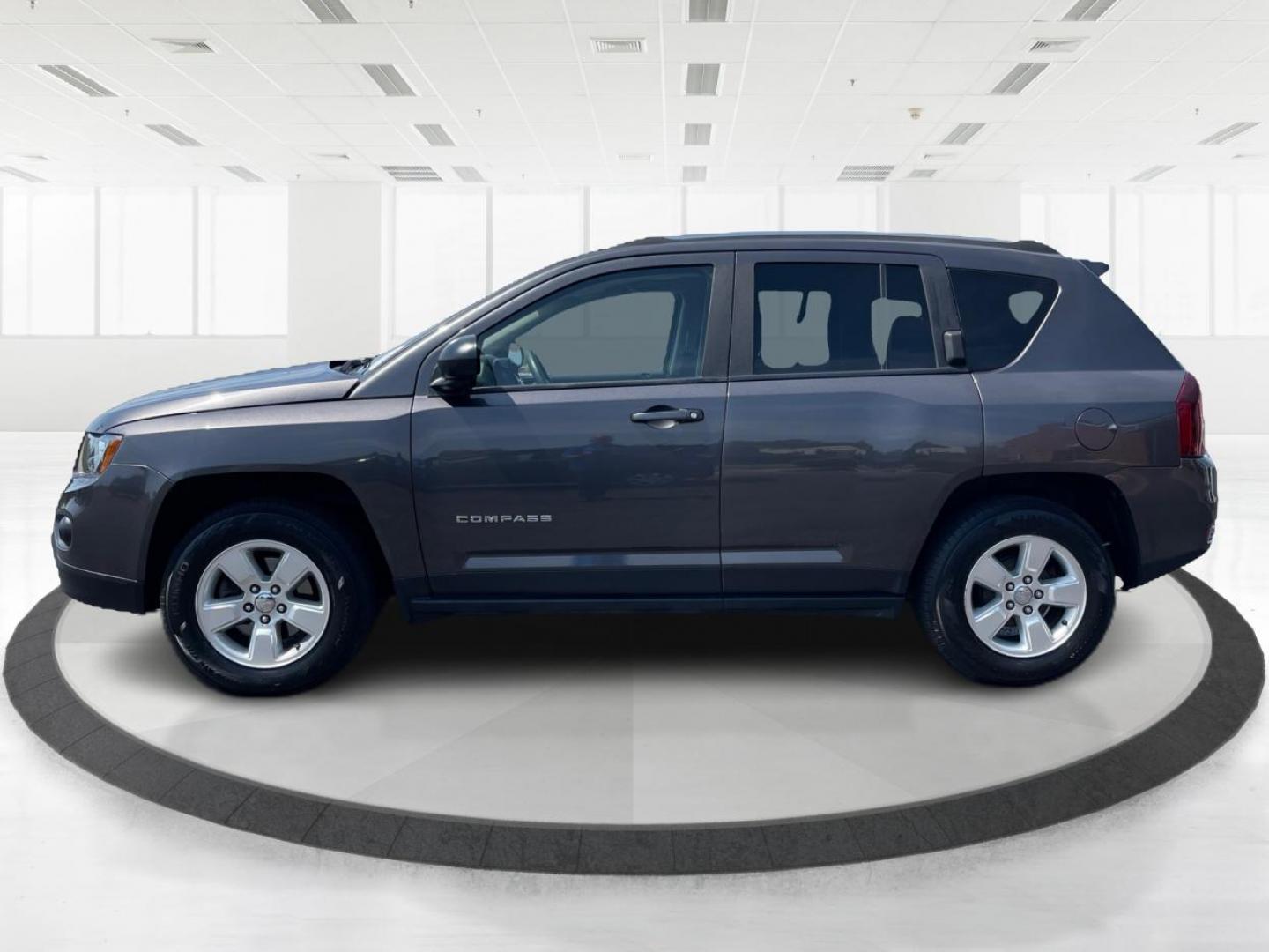 2015 Granite Crystal Metallic Clear Coat Jeep Compass Sport FWD (1C4NJCBA1FD) with an 2.0L L4 DOHC 16V engine, located at 1951 S Dayton Lakeview Rd., New Carlisle, OH, 45344, (937) 908-9800, 39.890999, -84.050255 - 2015 Jeep Compass Sport FWD - Photo#5