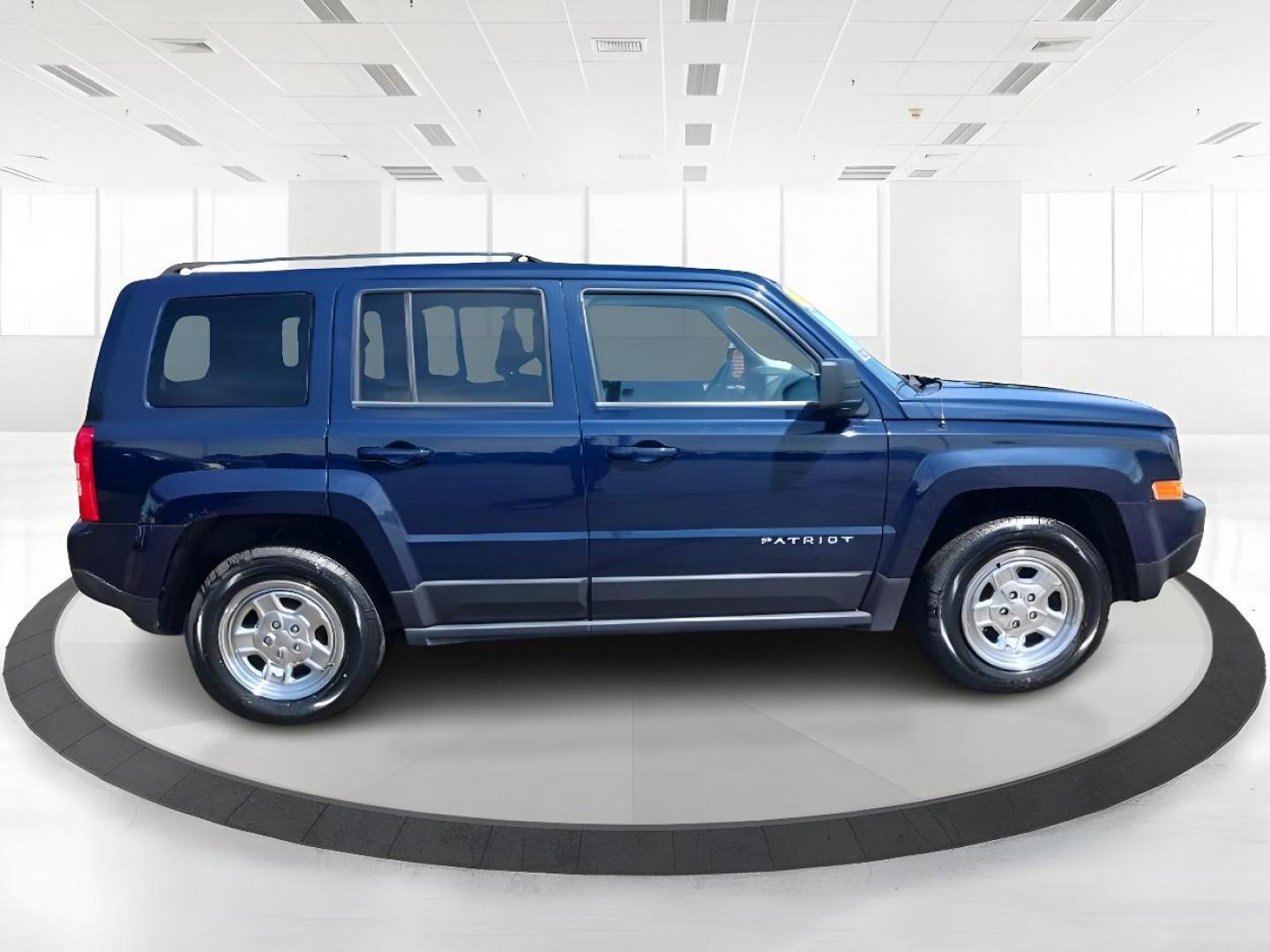 2015 Jeep Patriot Sport 2WD (1C4NJPBAXFD) with an 2.0L L4 DOHC 16V engine, located at 1951 S Dayton Lakeview Rd., New Carlisle, OH, 45344, (937) 908-9800, 39.890999, -84.050255 - 2015 Jeep Patriot Sport 2WD - Photo#1