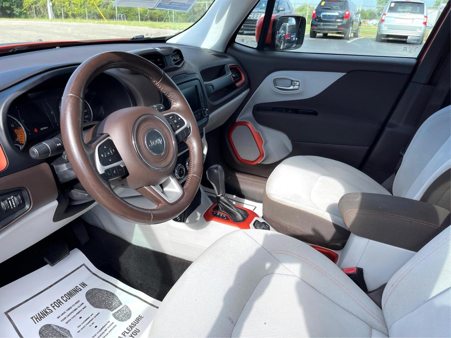 2015 Omaha Orange Jeep Renegade Latitude 4WD (ZACCJBBT2FP) with an 2.4L L4 engine, 6-Speed Manual transmission, located at 1230 East Main St, Xenia, OH, 45385, (937) 908-9800, 39.688026, -83.910172 - Photo#8