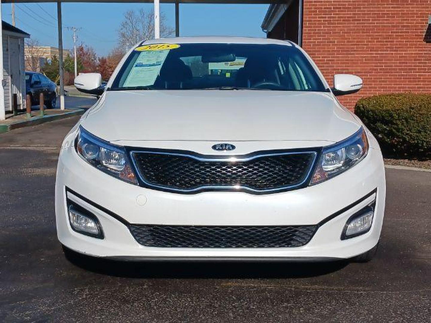 2015 Snow White Pearl Kia Optima LX (KNAGM4A71F5) with an 2.4L L4 DOHC 16V engine, 6-Speed Automatic transmission, located at 4508 South Dixie Dr, Moraine, OH, 45439, (937) 908-9800, 39.689976, -84.218452 - Photo#1