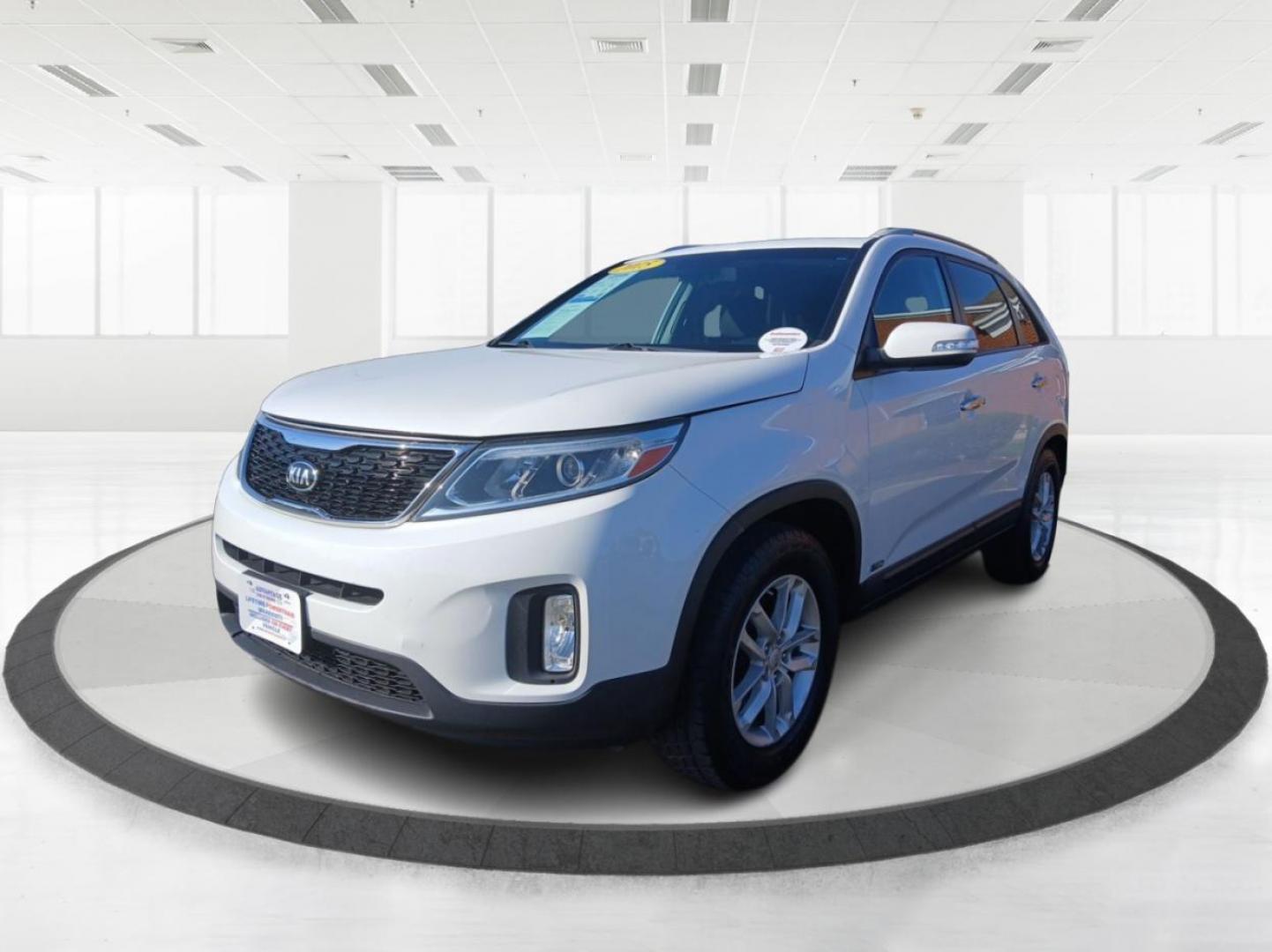 2015 Kia Sorento LX AWD (5XYKTDA64FG) with an 2.4L L4 DOHC 16V engine, 6-Speed Automatic transmission, located at 4508 South Dixie Dr, Moraine, OH, 45439, (937) 908-9800, 39.689976, -84.218452 - Third Row - Photo#7