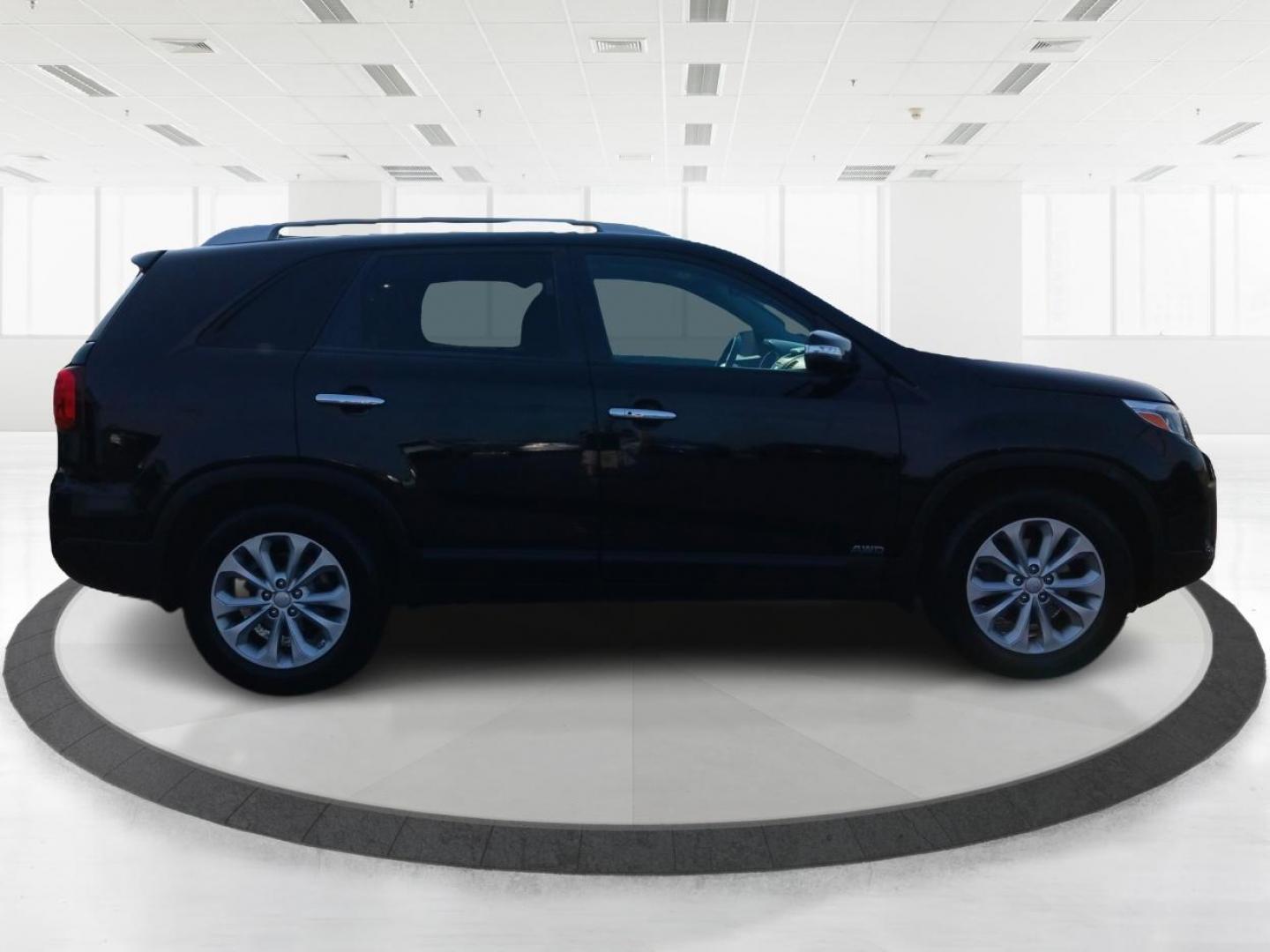 2015 Ebony Black Kia Sorento (5XYKUDA73FG) with an 3.3L V6 DOHC 24V engine, 6-Speed Automatic transmission, located at 1951 S Dayton Lakeview Rd., New Carlisle, OH, 45344, (937) 908-9800, 39.890999, -84.050255 - Photo#1