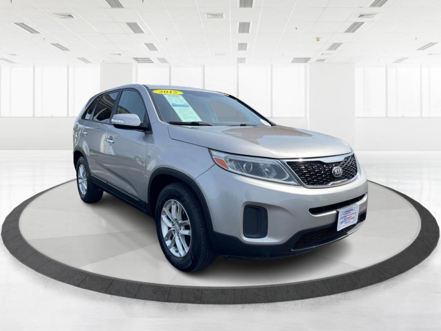 2015 Bright Silver Kia Sorento (5XYKT3A64FG) with an 2.4L L4 DOHC 16V engine, 6-Speed Automatic transmission, located at 1099 N County Rd 25A , Troy, OH, 45373, (937) 908-9800, 40.057079, -84.212883 - Photo#0