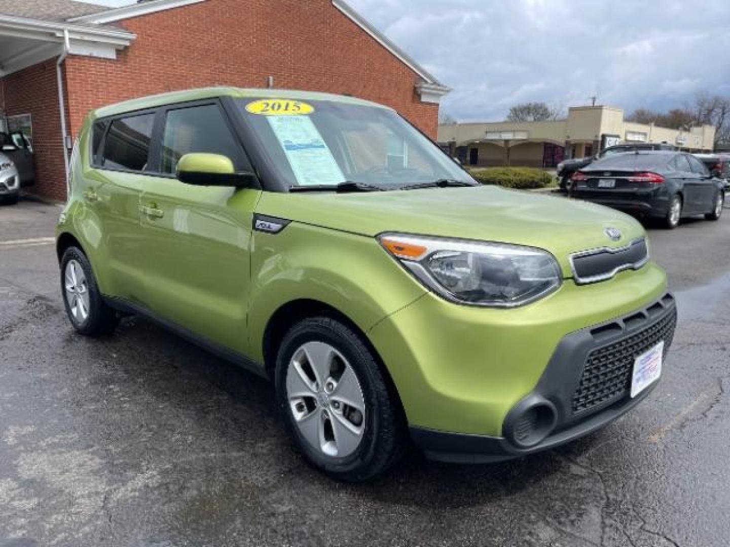 2015 Alien II Kia Soul Base (KNDJN2A28F7) with an 1.6L L4 DOHC 16V engine, located at 1184 Kauffman Ave, Fairborn, OH, 45324, (937) 908-9800, 39.807072, -84.030914 - Photo#0