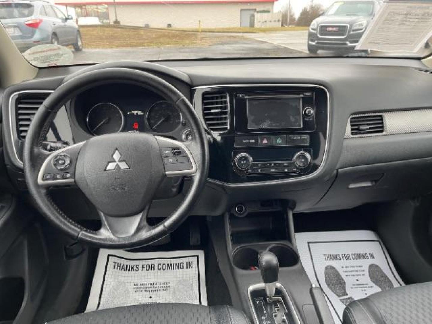 2015 Diamond White Mitsubishi Outlander SE S-AWC (JA4AZ3A33FZ) with an 2.4L L4 DOHC 16V engine, 6-Speed Automatic transmission, located at 1099 N County Rd 25A , Troy, OH, 45373, (937) 908-9800, 40.057079, -84.212883 - Photo#6