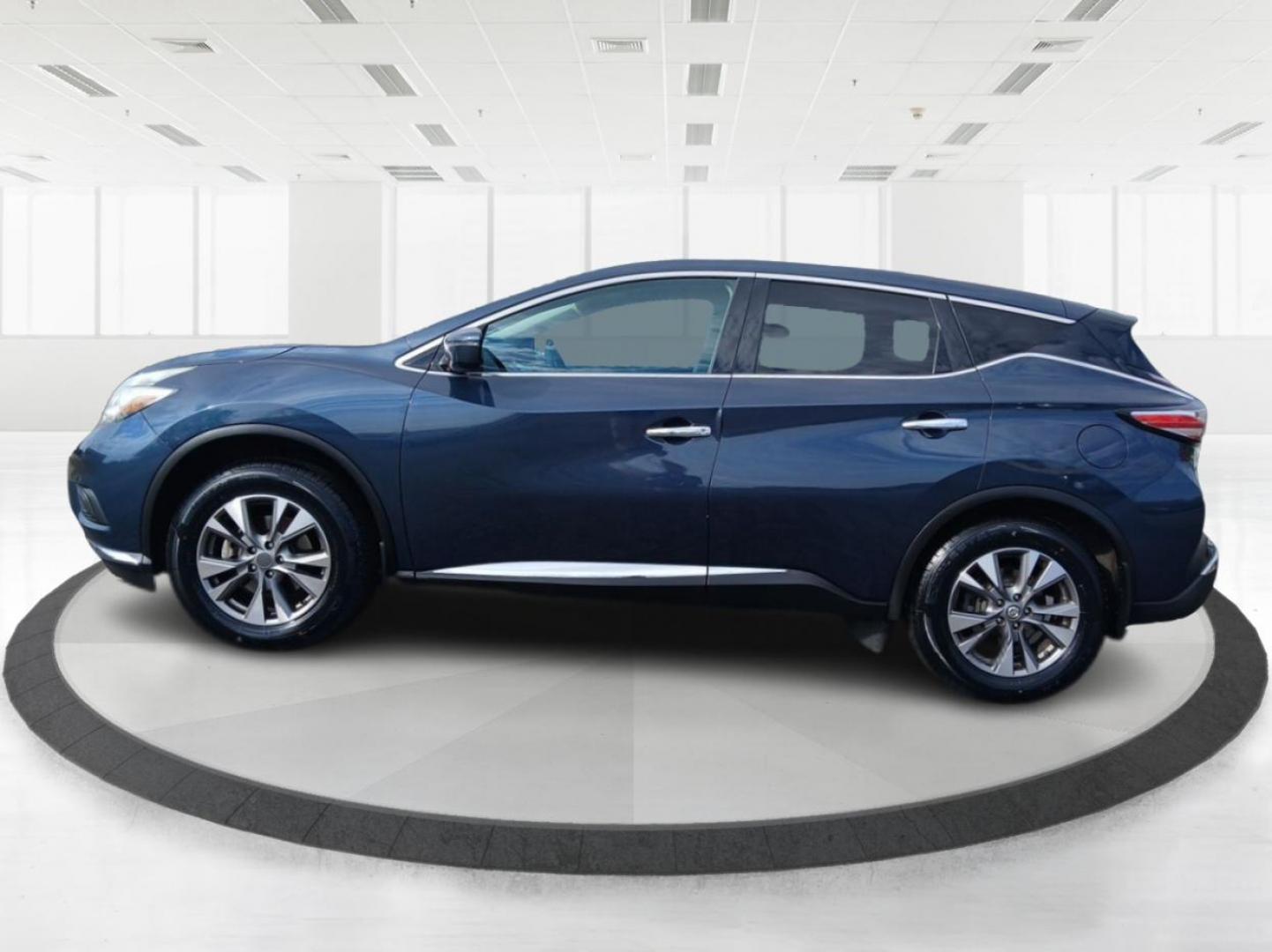 2015 Nissan Murano S AWD (5N1AZ2MH4FN) with an 3.5L V6 DOHC 24V engine, Continuously Variable Transmission transmission, located at 1951 S Dayton Lakeview Rd., New Carlisle, OH, 45344, (937) 908-9800, 39.890999, -84.050255 - 2015 Nissan Murano S AWD - Photo#5