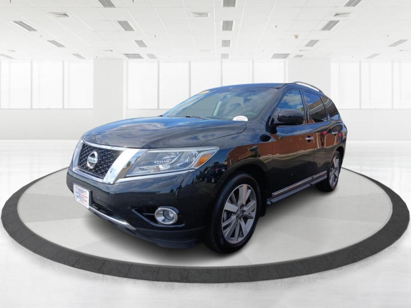 2015 Magnetic Black Metallic Nissan Pathfinder Platinum 4WD (5N1AR2MM6FC) with an 3.5L V6 DOHC 24V engine, Continuously Variable Transmission transmission, located at 1230 East Main St, Xenia, OH, 45385, (937) 908-9800, 39.688026, -83.910172 - Photo#7