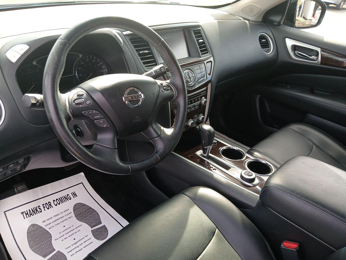 2015 Magnetic Black Metallic Nissan Pathfinder Platinum 4WD (5N1AR2MM6FC) with an 3.5L V6 DOHC 24V engine, Continuously Variable Transmission transmission, located at 1230 East Main St, Xenia, OH, 45385, (937) 908-9800, 39.688026, -83.910172 - Photo#8