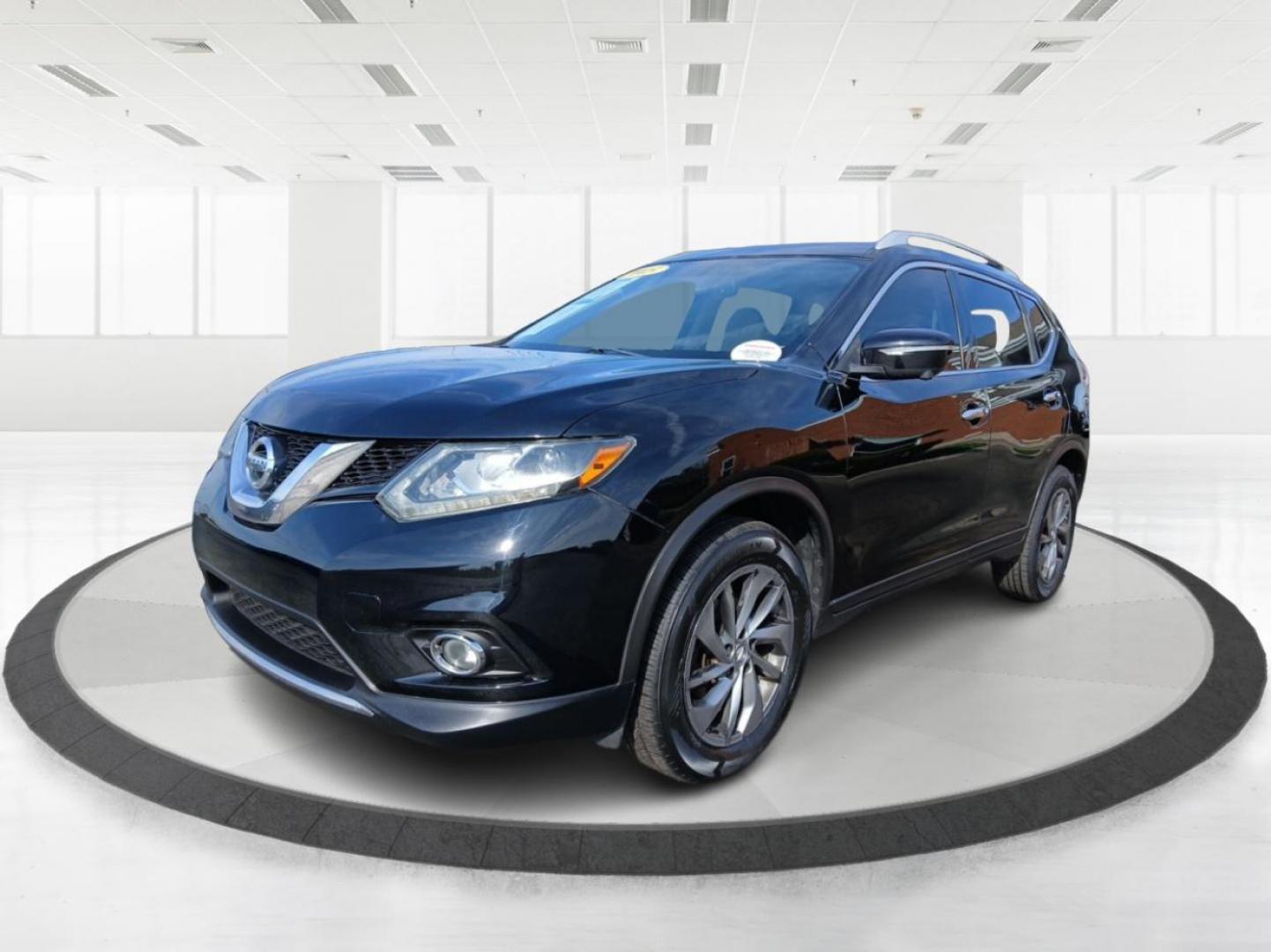 2015 Super Black Nissan Rogue S AWD (5N1AT2MV0FC) with an 2.5L L4 DOHC 16V engine, Continuously Variable Transmission transmission, located at 4508 South Dixie Dr, Moraine, OH, 45439, (937) 908-9800, 39.689976, -84.218452 - Photo#7