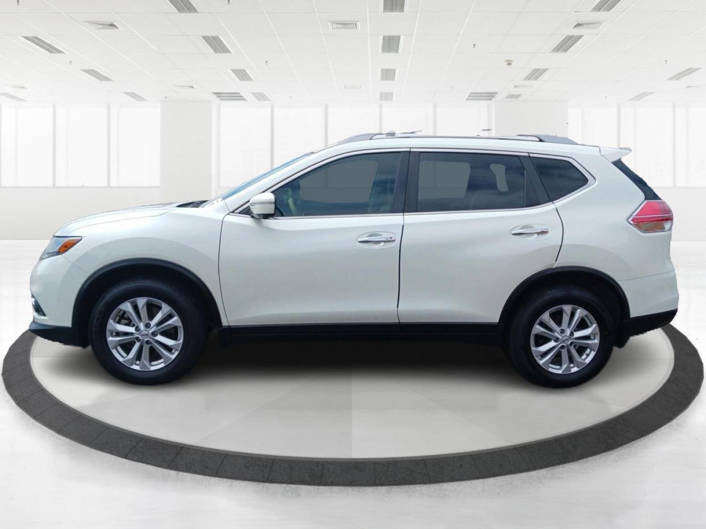 2015 Pearl White Nissan Rogue S AWD (5N1AT2MK1FC) with an 2.5L L4 DOHC 16V engine, Continuously Variable Transmission transmission, located at 4508 South Dixie Dr, Moraine, OH, 45439, (937) 908-9800, 39.689976, -84.218452 - Photo#5