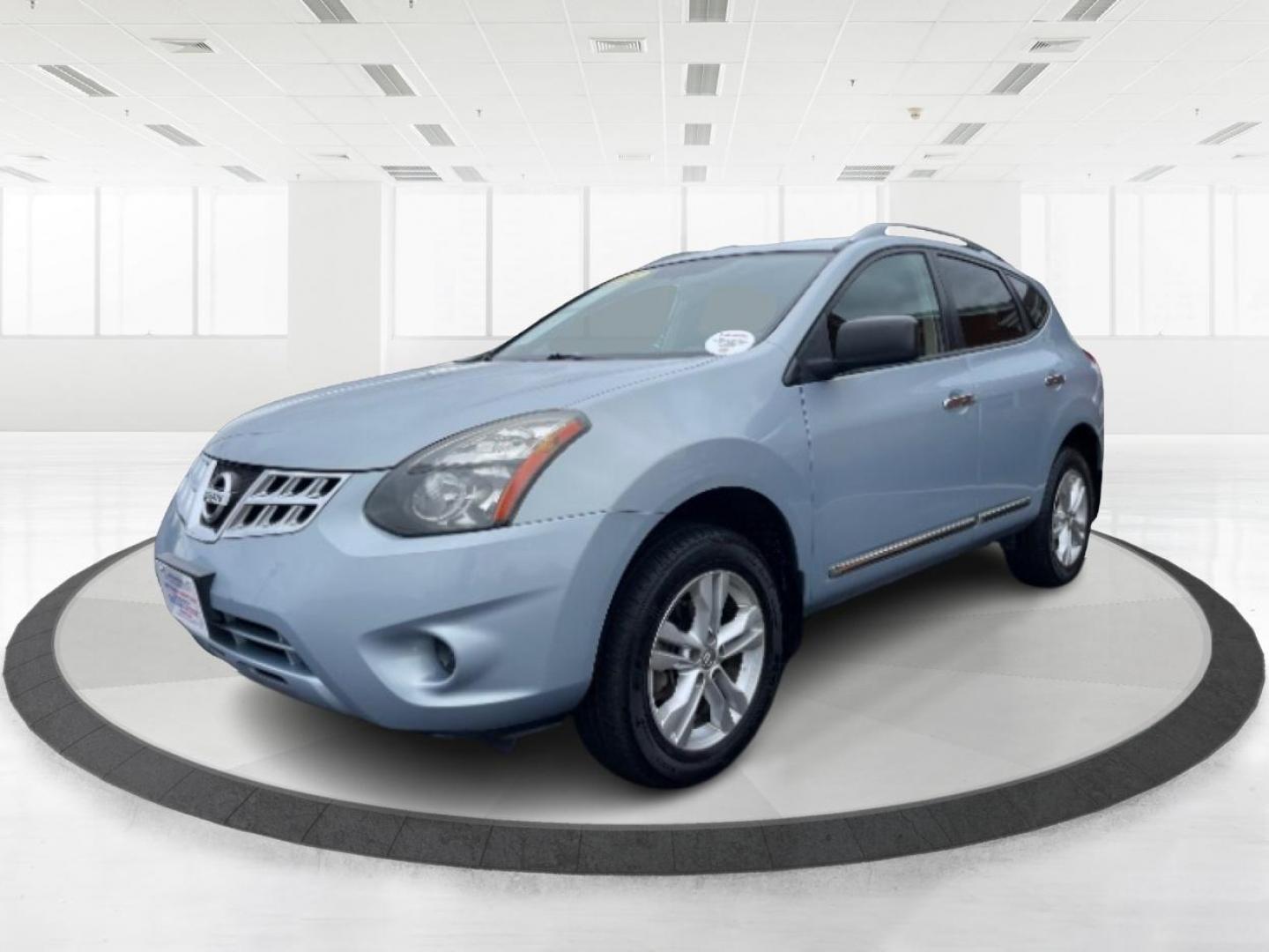 2015 Graphite Blue Nissan Rogue Select (JN8AS5MV0FW) with an 2.5L L4 DOHC 16V engine, Continuously Variable Transmission transmission, located at 1184 Kauffman Ave, Fairborn, OH, 45324, (937) 908-9800, 39.807072, -84.030914 - Photo#4