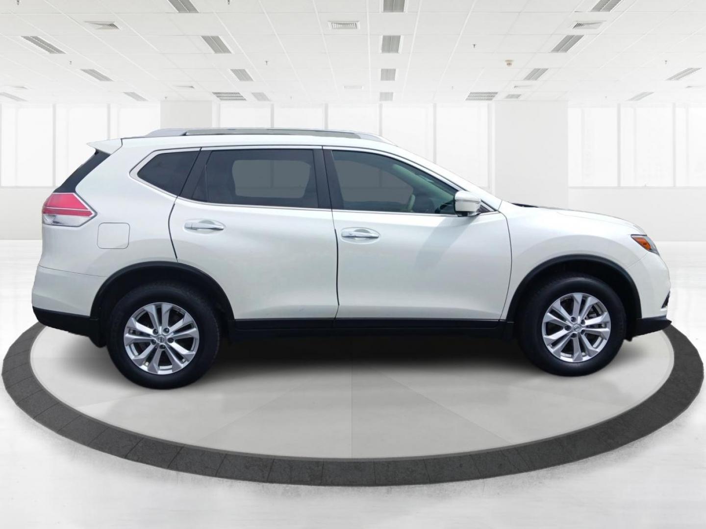 2015 Nissan Rogue SV AWD (5N1AT2MK1FC) with an 2.5L L4 DOHC 16V engine, Continuously Variable Transmission transmission, located at 1099 N County Rd 25A , Troy, OH, 45373, (937) 908-9800, 40.057079, -84.212883 - Photo#1