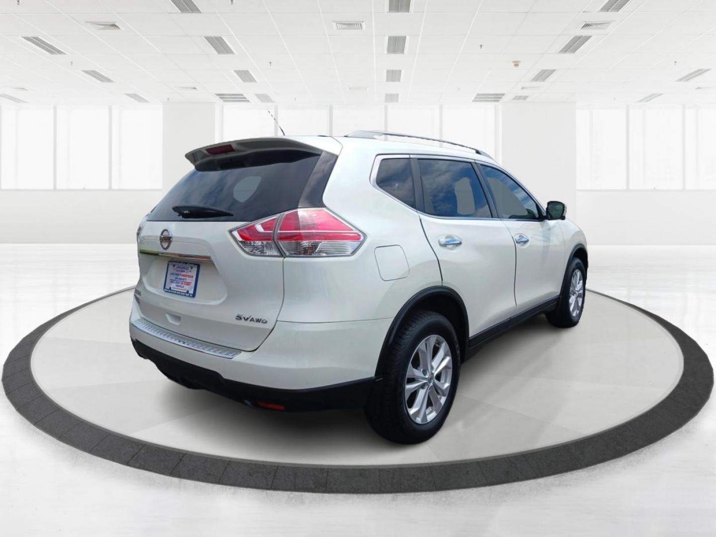 2015 Nissan Rogue SV AWD (5N1AT2MK1FC) with an 2.5L L4 DOHC 16V engine, Continuously Variable Transmission transmission, located at 1099 N County Rd 25A , Troy, OH, 45373, (937) 908-9800, 40.057079, -84.212883 - Photo#2