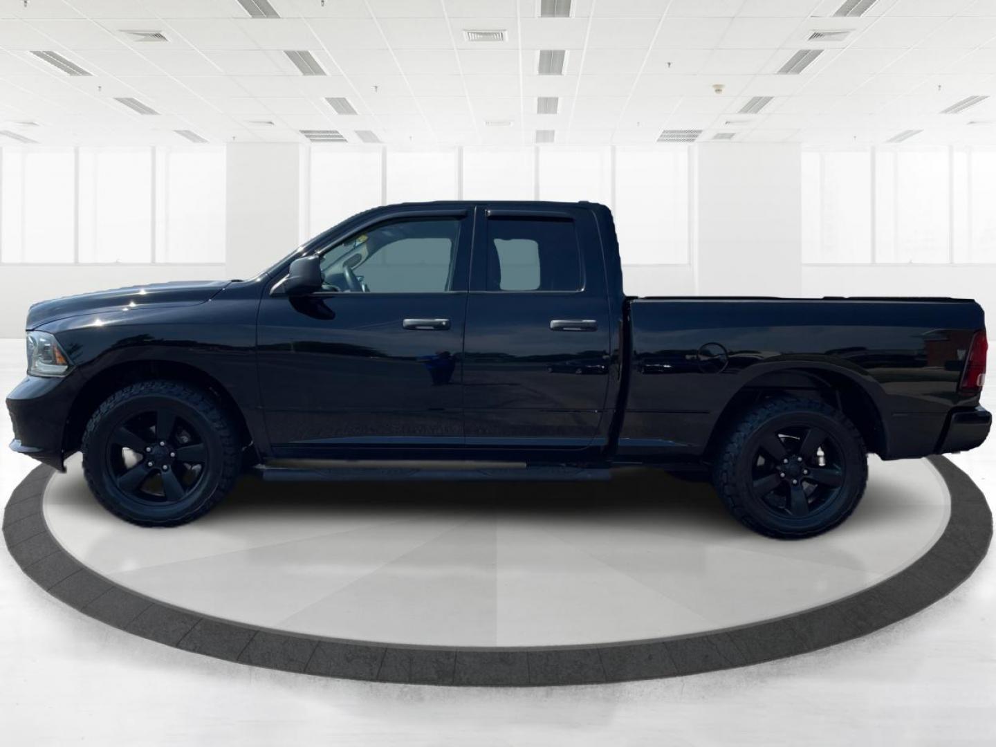 2015 Black RAM 1500 Tradesman Quad Cab 4WD (1C6RR7FTXFS) with an 5.7L V8 OHV 16V engine, 6-Speed Automatic transmission, located at 1184 Kauffman Ave, Fairborn, OH, 45324, (937) 908-9800, 39.807072, -84.030914 - Photo#5