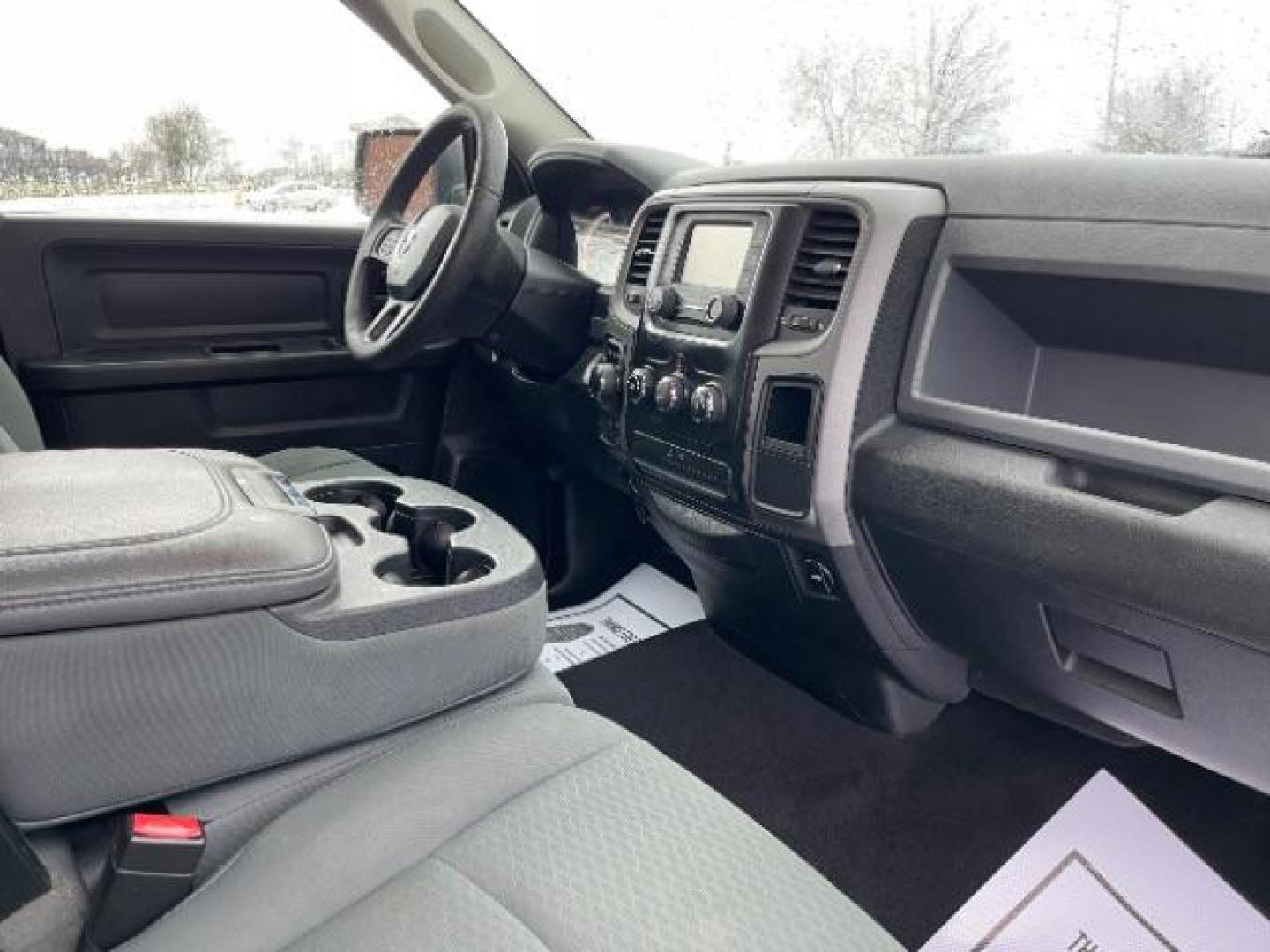 2015 White RAM 1500 Tradesman Quad Cab 4WD (1C6RR7FTXFS) with an 5.7L V8 OHV 16V engine, 8-Speed Automatic transmission, located at 1184 Kauffman Ave, Fairborn, OH, 45324, (937) 908-9800, 39.807072, -84.030914 - Photo#8