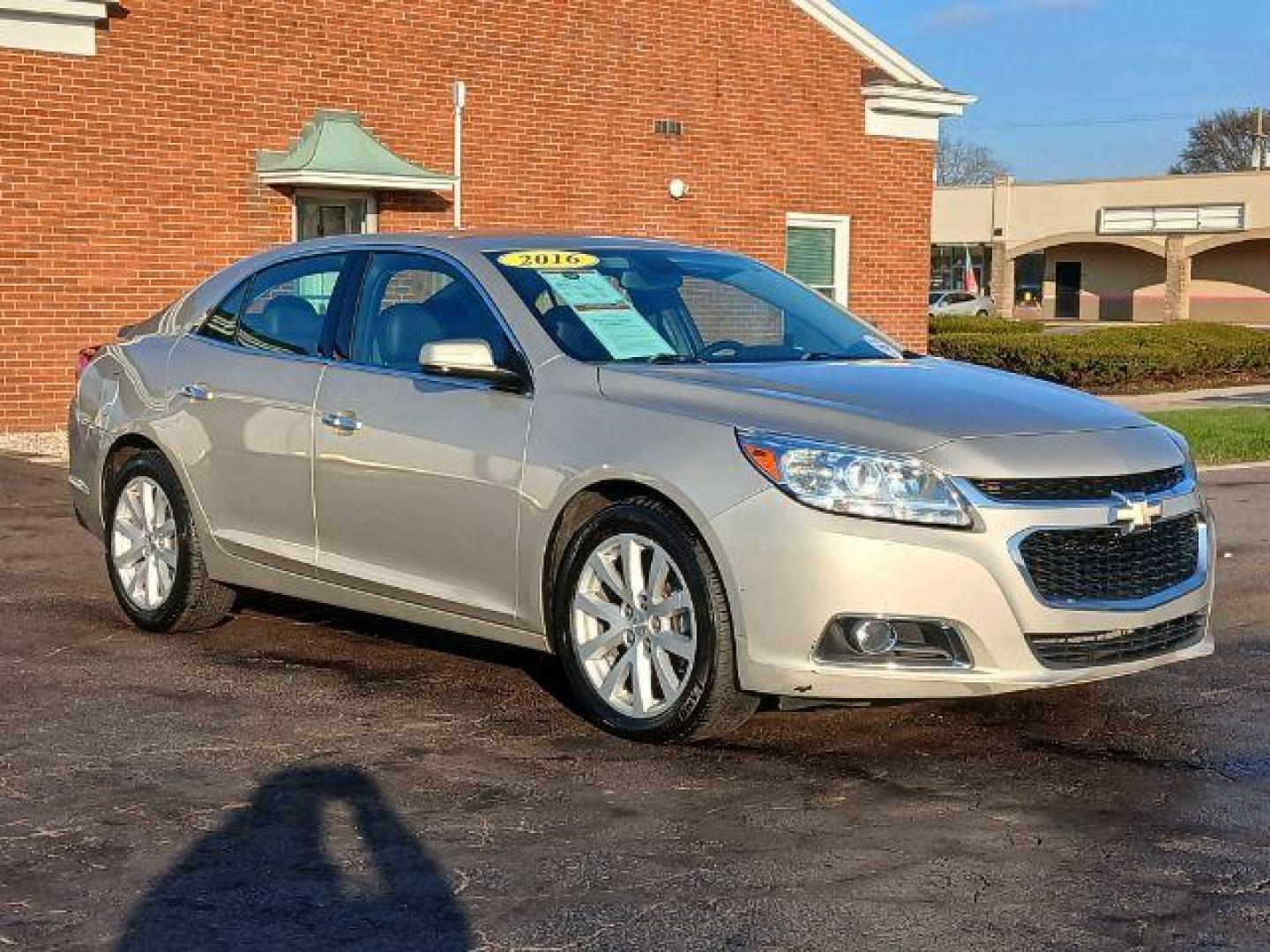 2016 Chevrolet Malibu Limited LTZ (1G11E5SA0GF) with an 2.5L L4 DOHC 16V engine, 6-Speed Automatic transmission, located at 1951 S Dayton Lakeview Rd., New Carlisle, OH, 45344, (937) 908-9800, 39.890999, -84.050255 - 2016 Chevrolet Malibu Limited LTZ - Photo#13