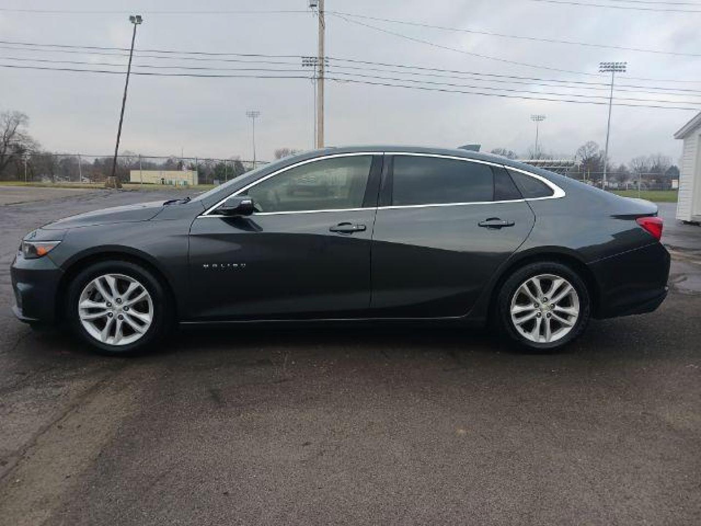 2016 Mosaic Black Metallic Chevrolet Malibu 1LT (1G1ZE5ST7GF) with an 1.5L L4 DOHC 16V engine, 6-Speed Automatic transmission, located at 880 E. National Road, Vandalia, OH, 45377, (937) 908-9800, 39.891918, -84.183594 - Photo#3