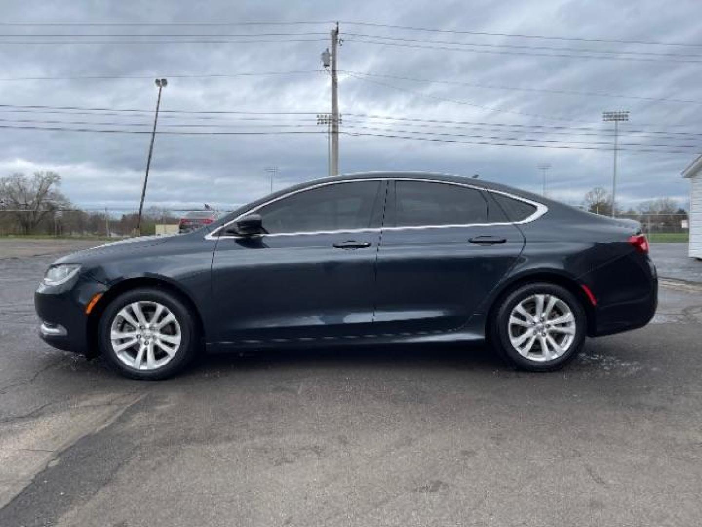 2016 Granite Crystal Metallic Clear Coat Chrysler 200 Limited (1C3CCCAB2GN) with an 2.4L L4 DOHC 16V engine, 9-Speed Automatic transmission, located at 1951 S Dayton Lakeview Rd., New Carlisle, OH, 45344, (937) 908-9800, 39.890999, -84.050255 - Photo#4