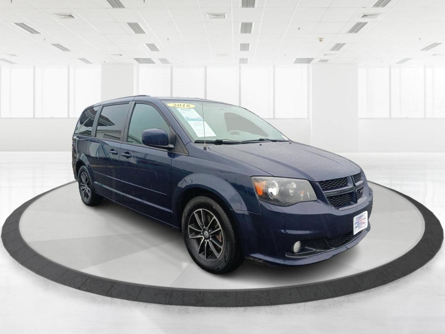 2016 True Blue Pearl Coat Dodge Grand Caravan R/T (2C4RDGEG5GR) with an 3.6L V6 DOHC 24V engine, 6-Speed Automatic transmission, located at 1230 East Main St, Xenia, OH, 45385, (937) 908-9800, 39.688026, -83.910172 - Photo#0