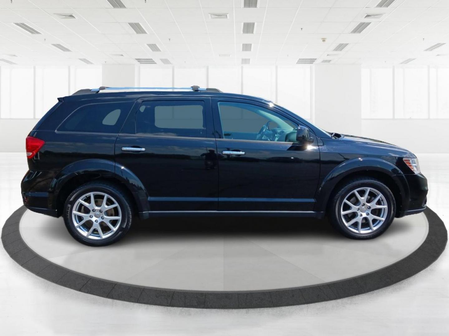 2016 Pitch Black Clear Coat Dodge Journey (3C4PDDFG6GT) with an 3.6L V6 DOHC 24V engine, 6-Speed Automatic transmission, located at 880 E. National Road, Vandalia, OH, 45377, (937) 908-9800, 39.891918, -84.183594 - Photo#1