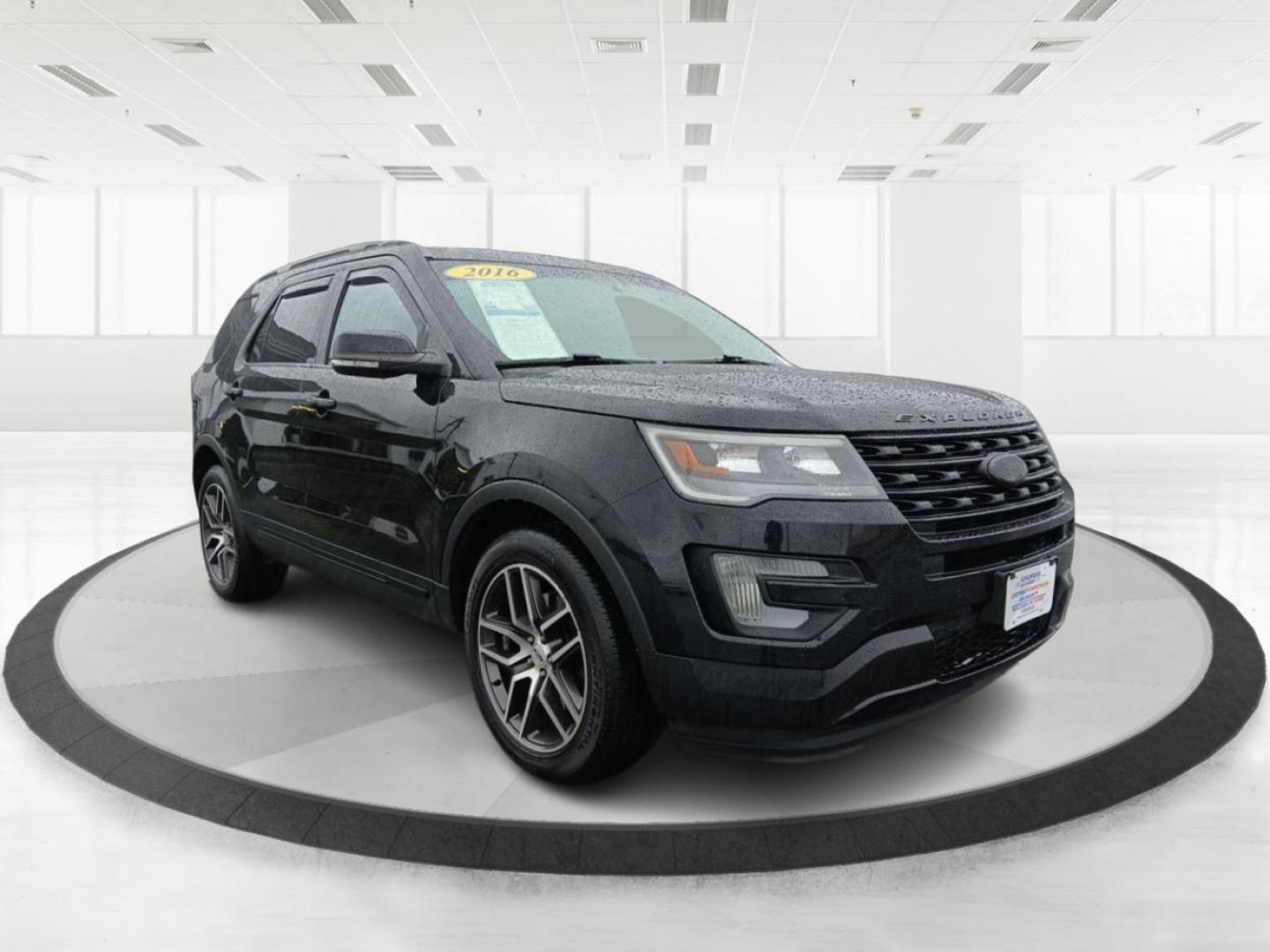 2016 Absolute Black Ford Explorer Sport 4WD (1FM5K8GT2GG) with an 3.5L V6 DOHC 24V engine, 6-Speed Automatic transmission, located at 1230 East Main St, Xenia, OH, 45385, (937) 908-9800, 39.688026, -83.910172 - Photo#0