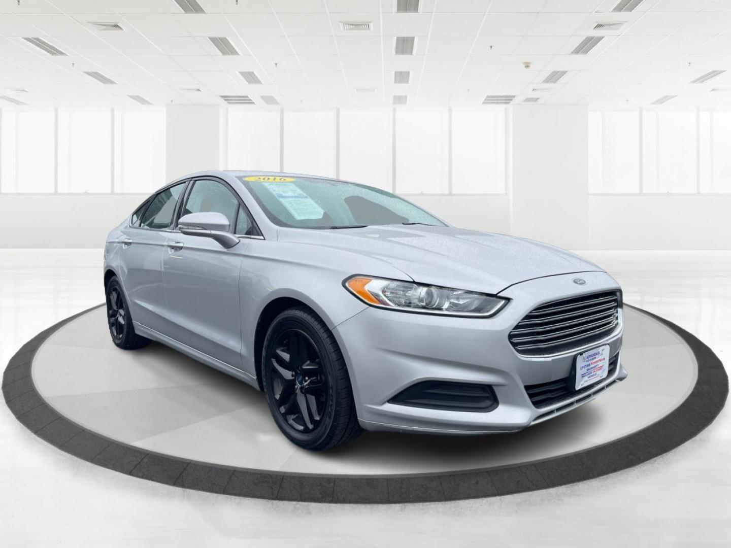 2016 Ingot Silver Metallic Ford Fusion SE (1FA6P0HD3G5) with an 1.5L L4 DOHC 16V engine, 6-Speed Automatic transmission, located at 4508 South Dixie Dr, Moraine, OH, 45439, (937) 908-9800, 39.689976, -84.218452 - Photo#0