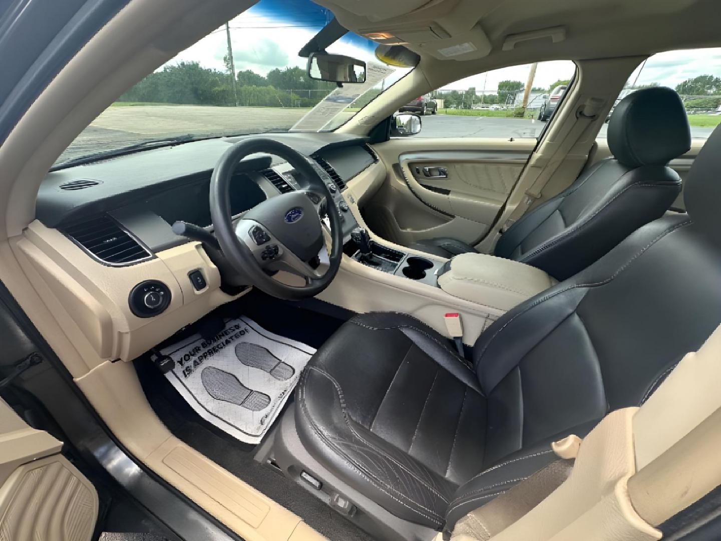 2016 Magnetic Metallic Ford Taurus (1FAHP2D84GG) with an 3.5L V6 DOHC 24V engine, 6-Speed Automatic transmission, located at 1951 S Dayton Lakeview Rd., New Carlisle, OH, 45344, (937) 908-9800, 39.890999, -84.050255 - Photo#6