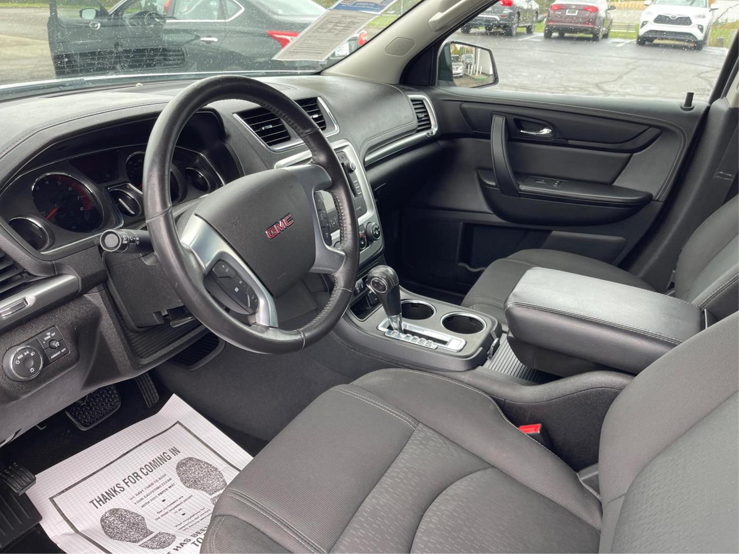 2016 Summit White GMC Acadia SL (1GKKR1ED0GJ) with an 3.6L V6 DOHC 24V engine, 6A transmission, located at 1230 East Main St, Xenia, OH, 45385, (937) 908-9800, 39.688026, -83.910172 - Photo#8