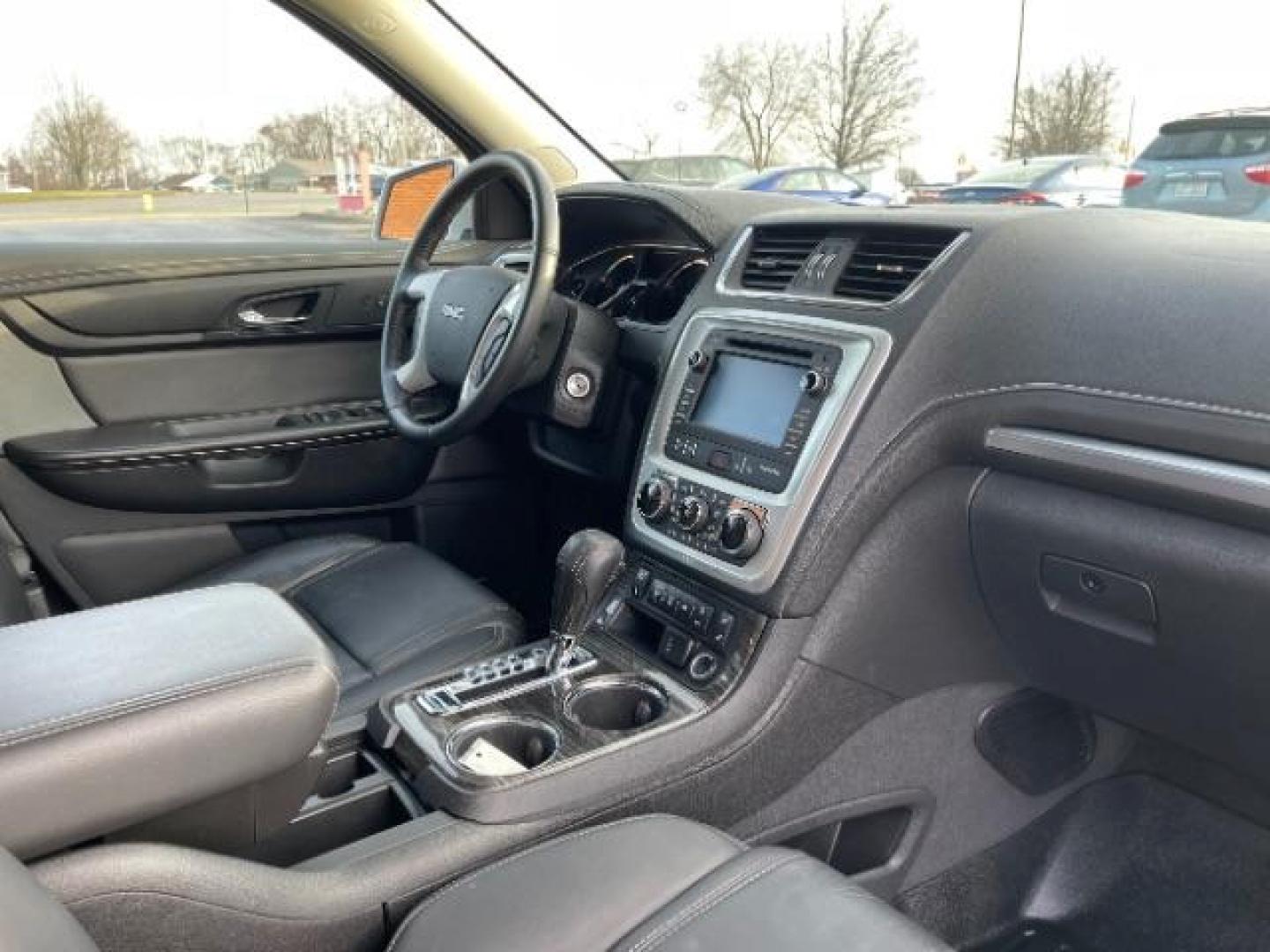 2016 Summit White GMC Acadia SLT-1 FWD (1GKKRRKD7GJ) with an 3.6L V6 DOHC 24V engine, 6-Speed Automatic transmission, located at 1230 East Main St, Xenia, OH, 45385, (937) 908-9800, 39.688026, -83.910172 - Photo#8