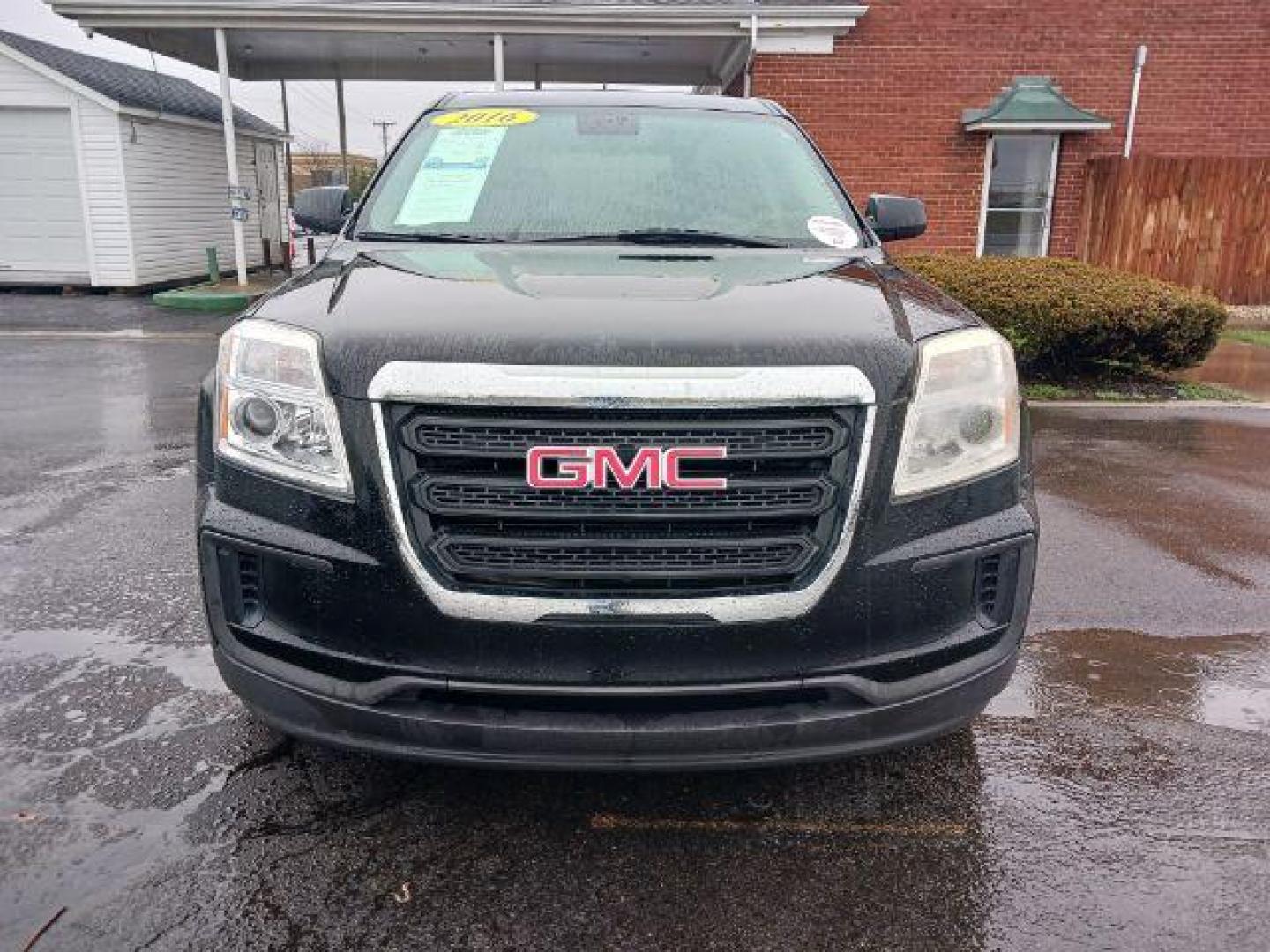 2016 Ebony Twilight Metallic GMC Terrain SLE1 FWD (2GKALMEK5G6) with an 2.4L L4 DOHC 16V engine, 6A transmission, located at 1230 East Main St, Xenia, OH, 45385, (937) 908-9800, 39.688026, -83.910172 - Photo#1