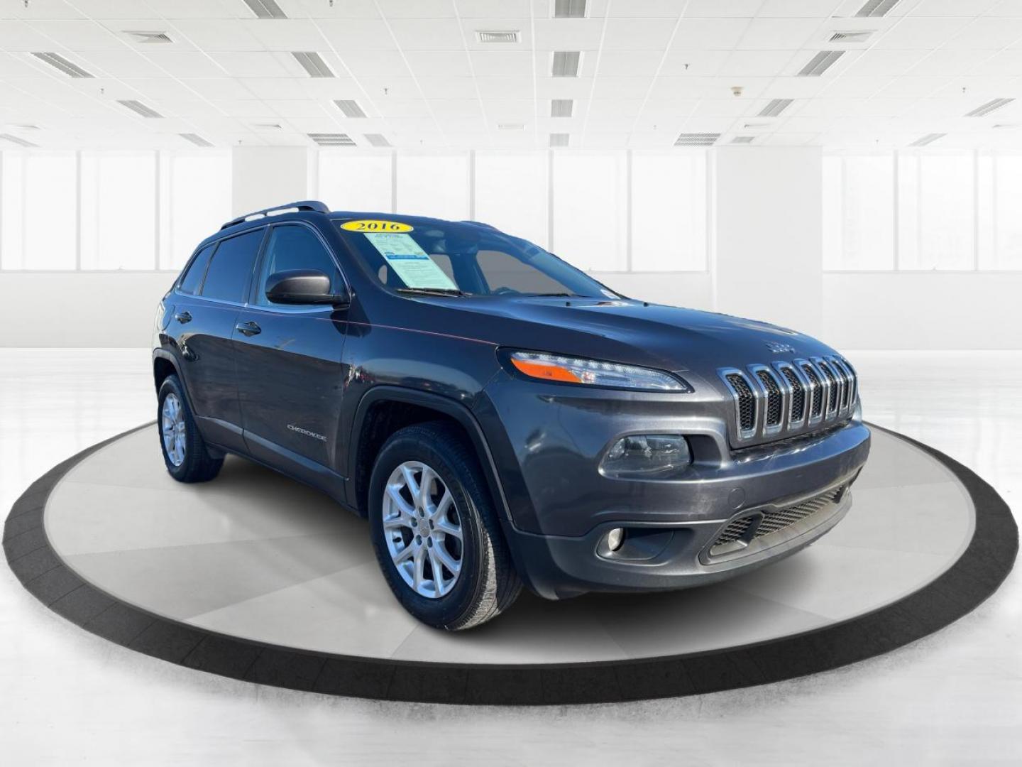 2016 Jeep Cherokee Latitude 4WD (1C4PJMCBXGW) with an 2.4L L4 DOHC 16V engine, 9-Speed Automatic transmission, located at 1230 East Main St, Xenia, OH, 45385, (937) 908-9800, 39.688026, -83.910172 - 2016 Jeep Cherokee Latitude 4WD - Photo#0