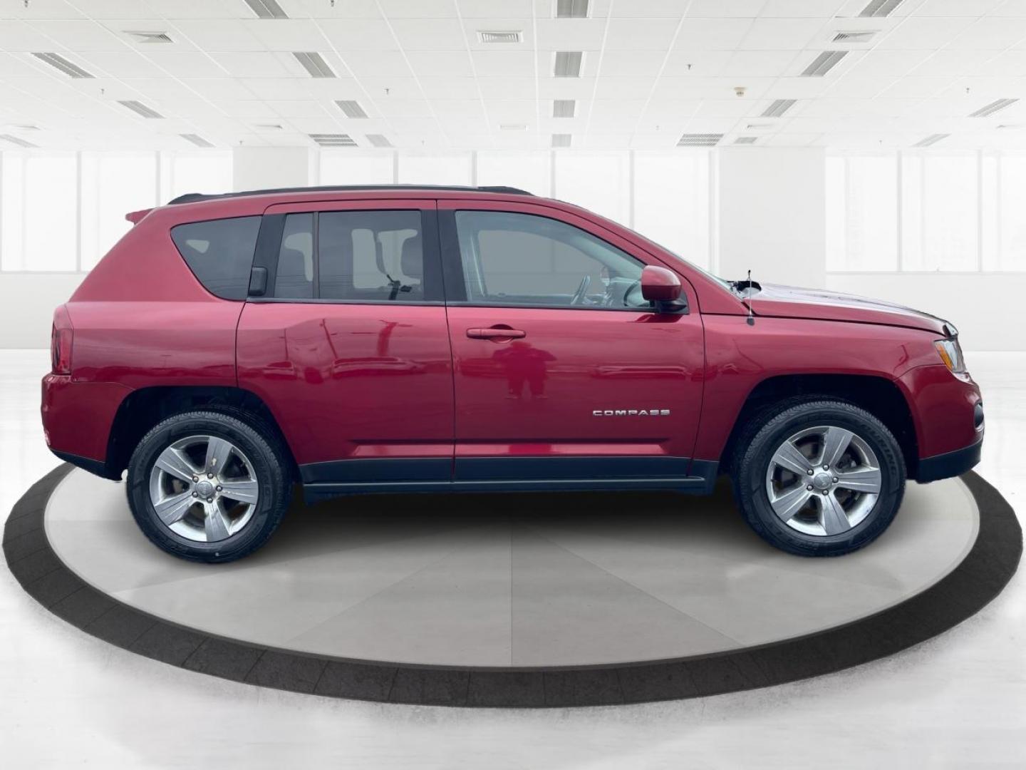 2016 Jeep Compass Latitude 4WD (1C4NJDEB7GD) with an 2.4L L4 DOHC 16V engine, 6-Speed Automatic transmission, located at 8750 N County Rd 25A, Piqua, OH, 45356, (937) 908-9800, 40.164391, -84.232513 - 2016 Jeep Compass Latitude 4WD - Photo#1