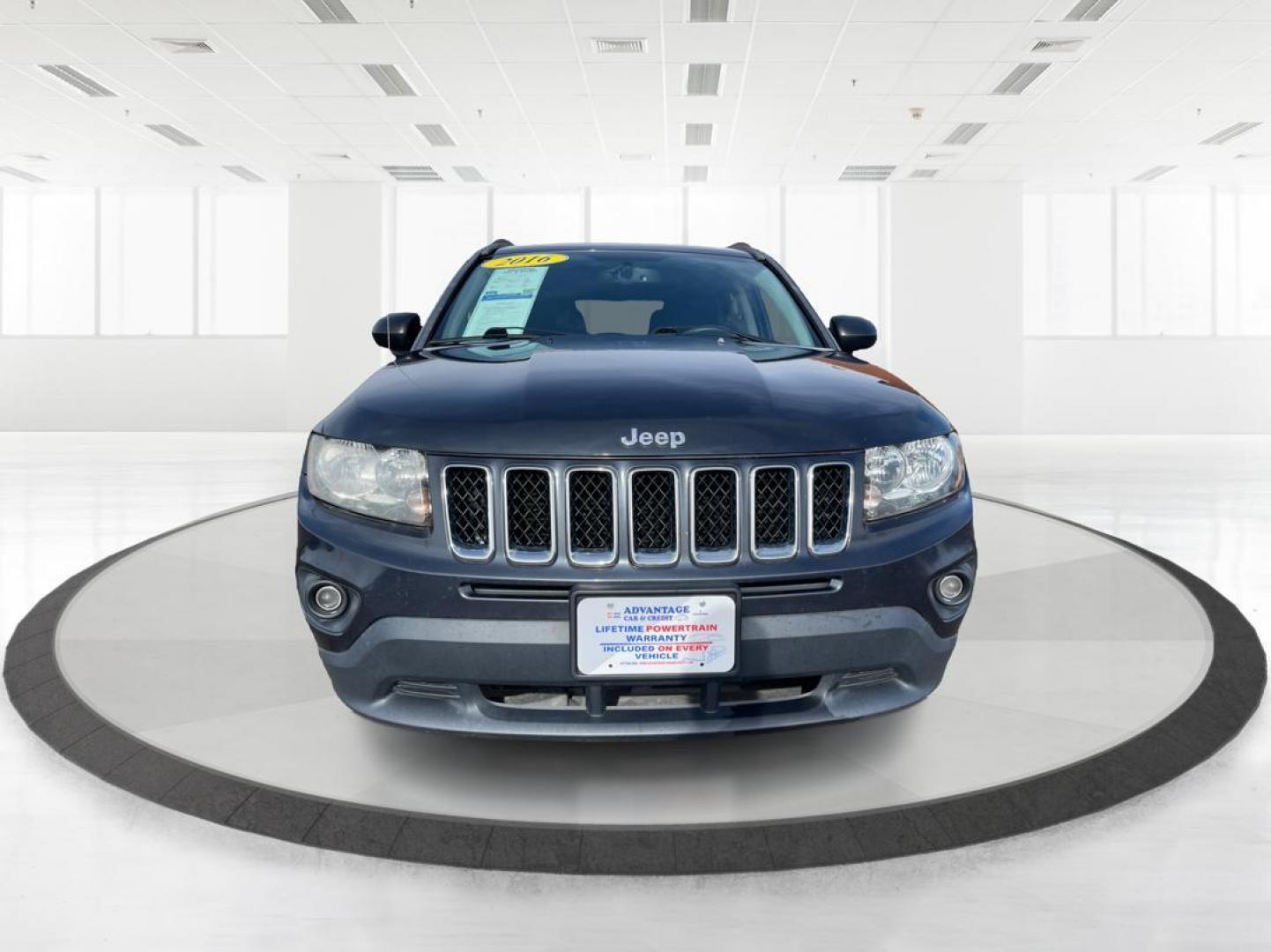 2016 Blue Jeep Compass Sport 4WD (1C4NJDBB5GD) with an 2.4L L4 DOHC 16V engine, located at 8750 N County Rd 25A, Piqua, OH, 45356, (937) 908-9800, 40.164391, -84.232513 - Photo#6