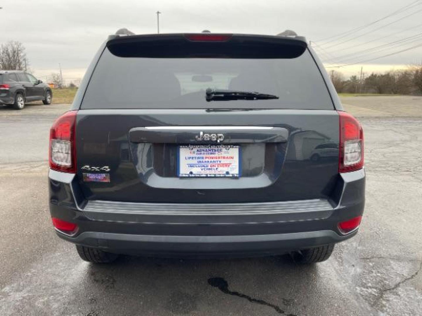 2016 Blue Jeep Compass Sport 4WD (1C4NJDBB5GD) with an 2.4L L4 DOHC 16V engine, located at 1230 East Main St, Xenia, OH, 45385, (937) 908-9800, 39.688026, -83.910172 - Photo#3