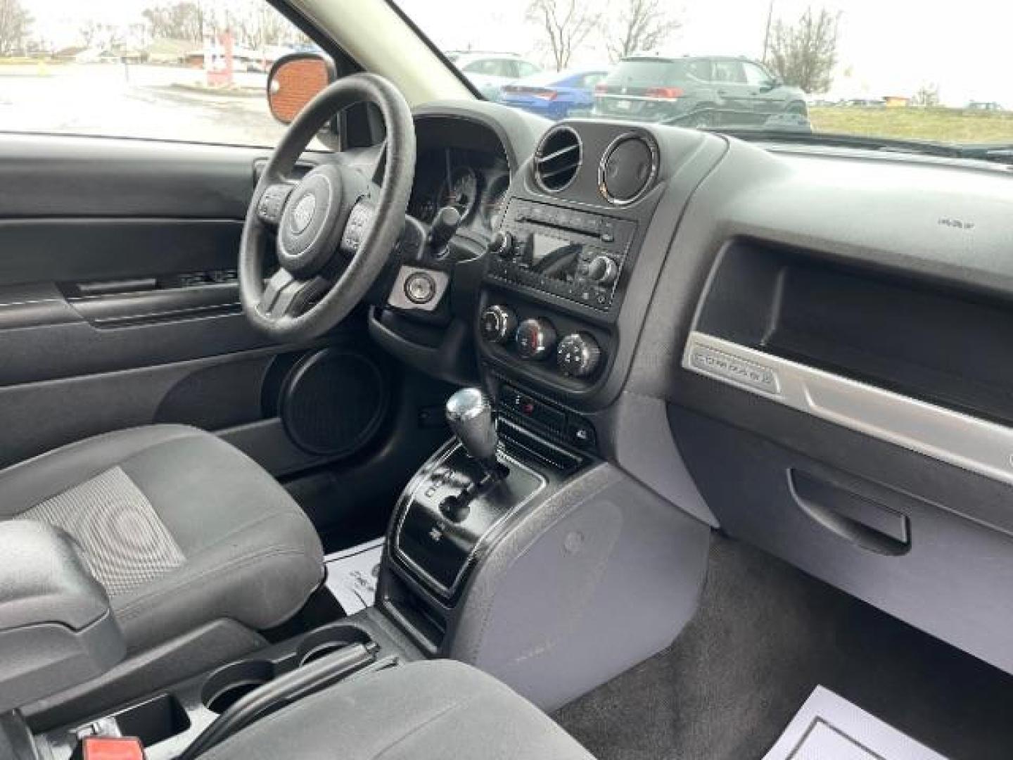 2016 Blue Jeep Compass Sport 4WD (1C4NJDBB5GD) with an 2.4L L4 DOHC 16V engine, located at 1230 East Main St, Xenia, OH, 45385, (937) 908-9800, 39.688026, -83.910172 - Photo#8